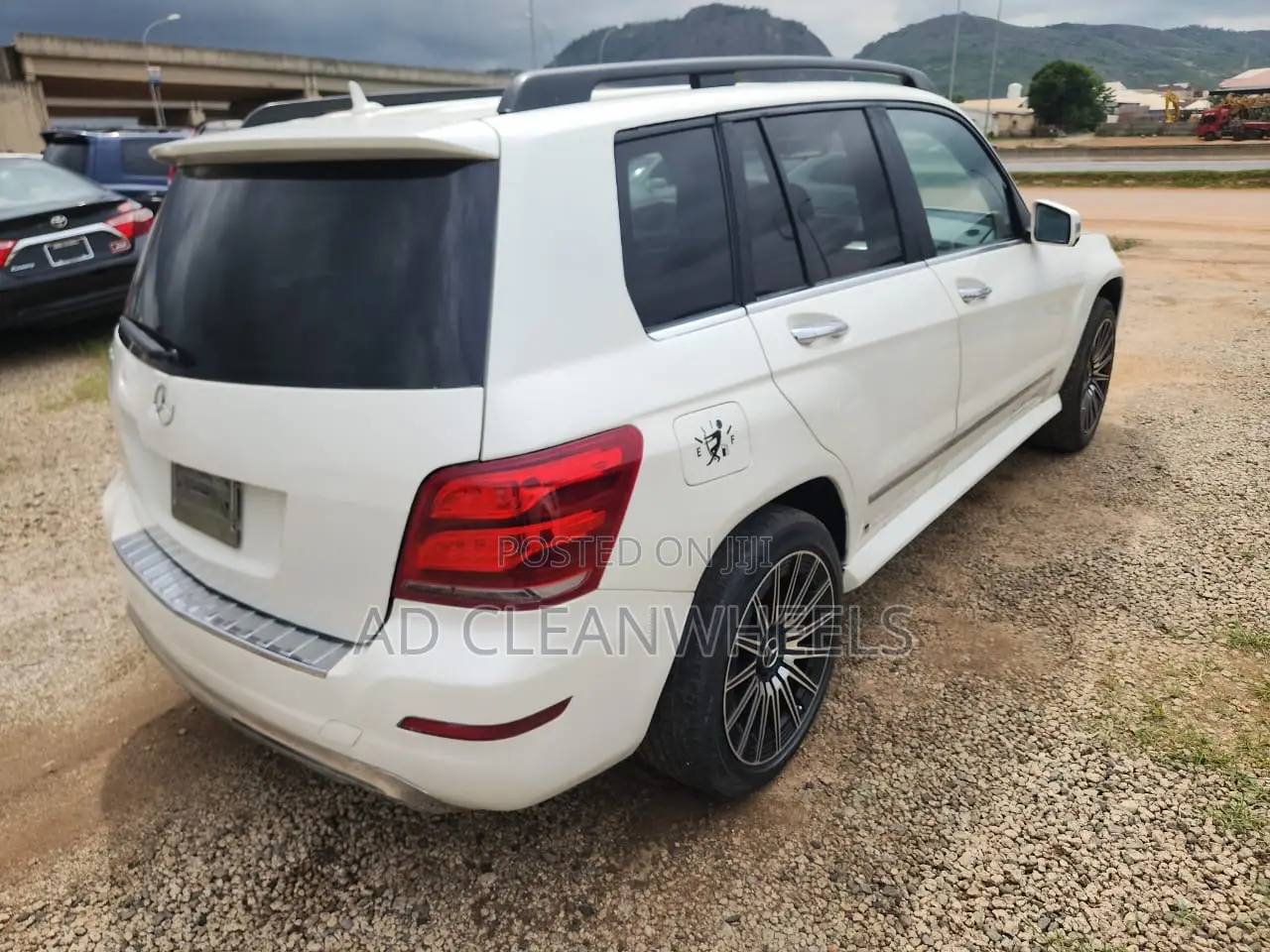 Mercedes-Benz GLK-Class 350 4MATIC 2010 White
