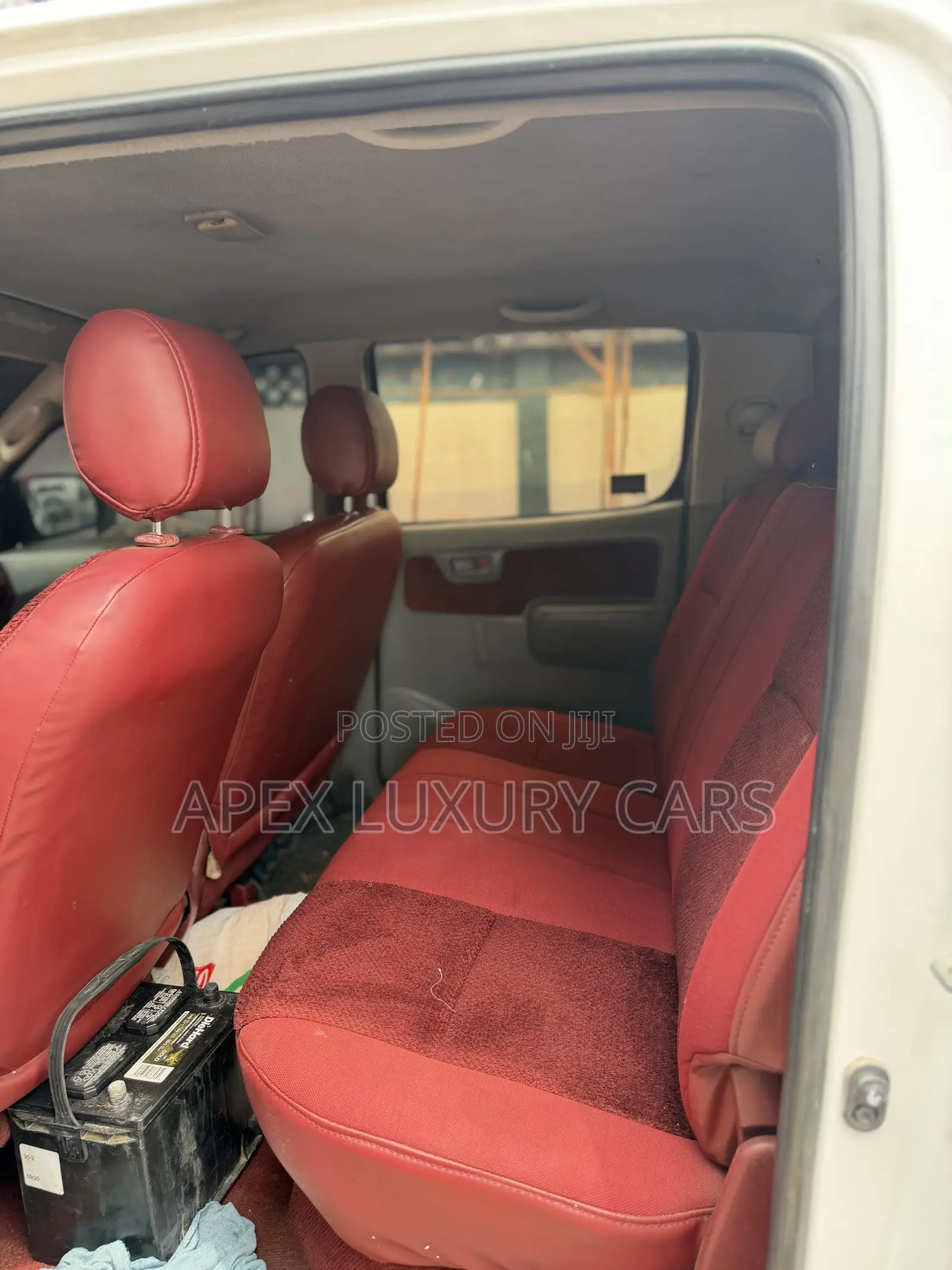 Toyota Hilux 2012 White