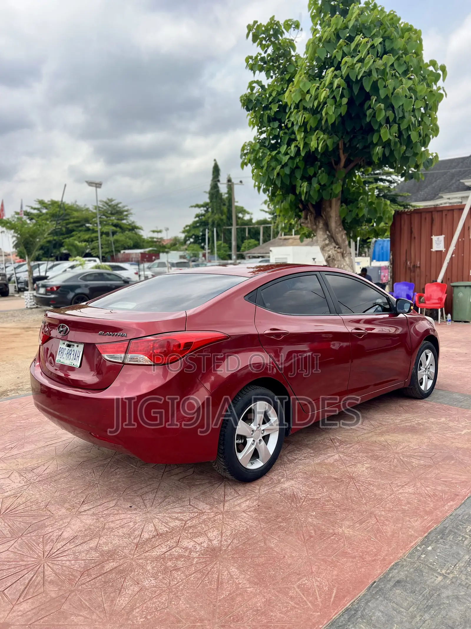 Hyundai Elantra 2013 Red