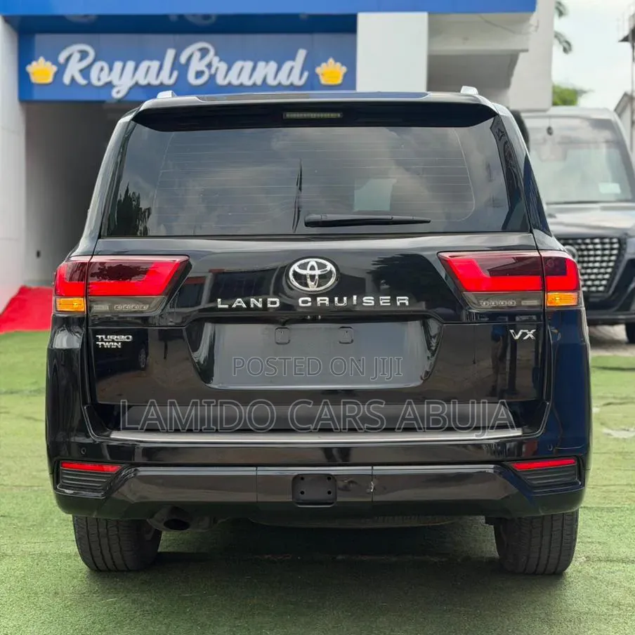 Toyota Land Cruiser 2022 Black