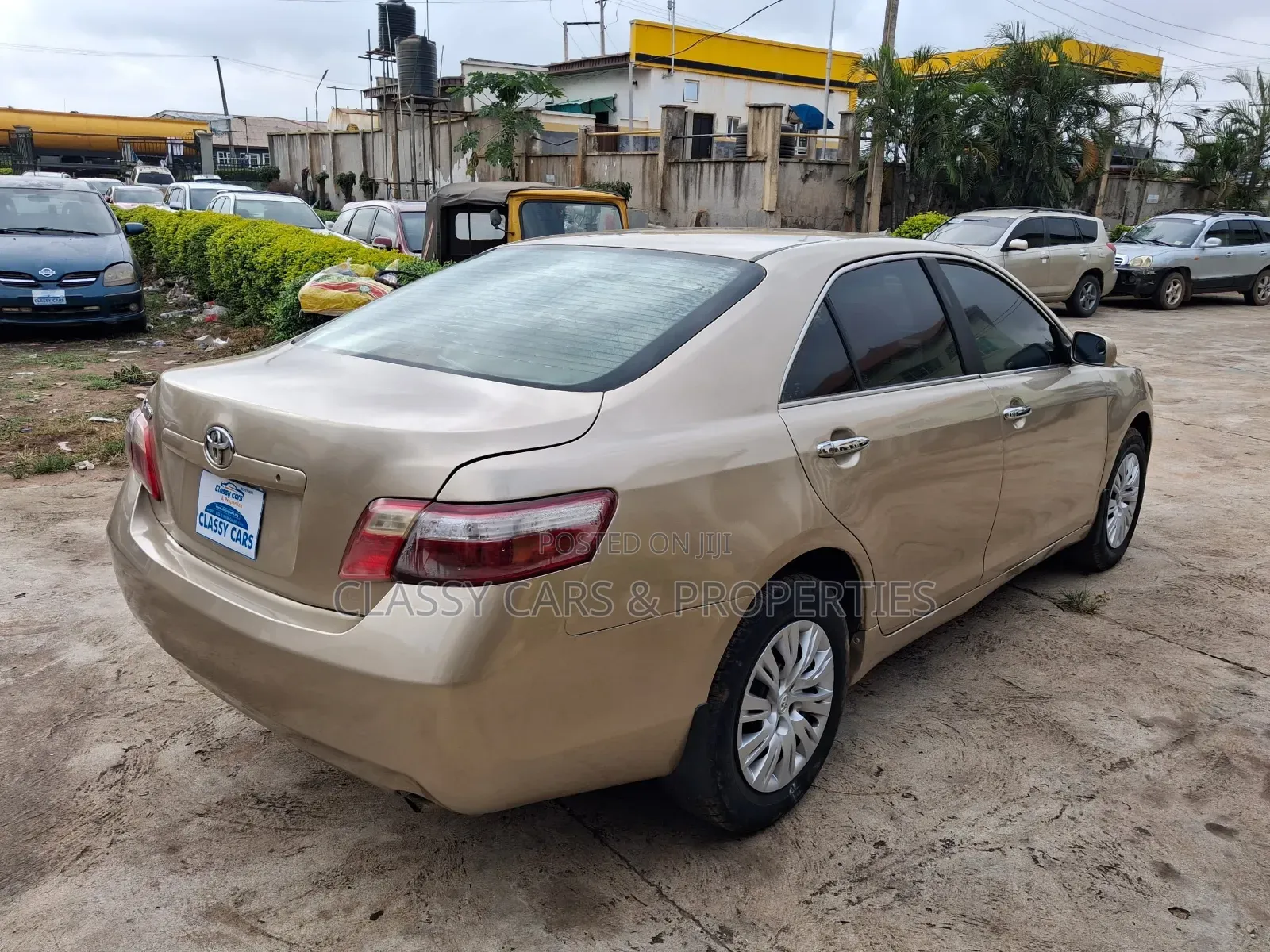 Toyota Camry LE 4dr Sedan (2.4L 4cyl 5A) 2007 Gold