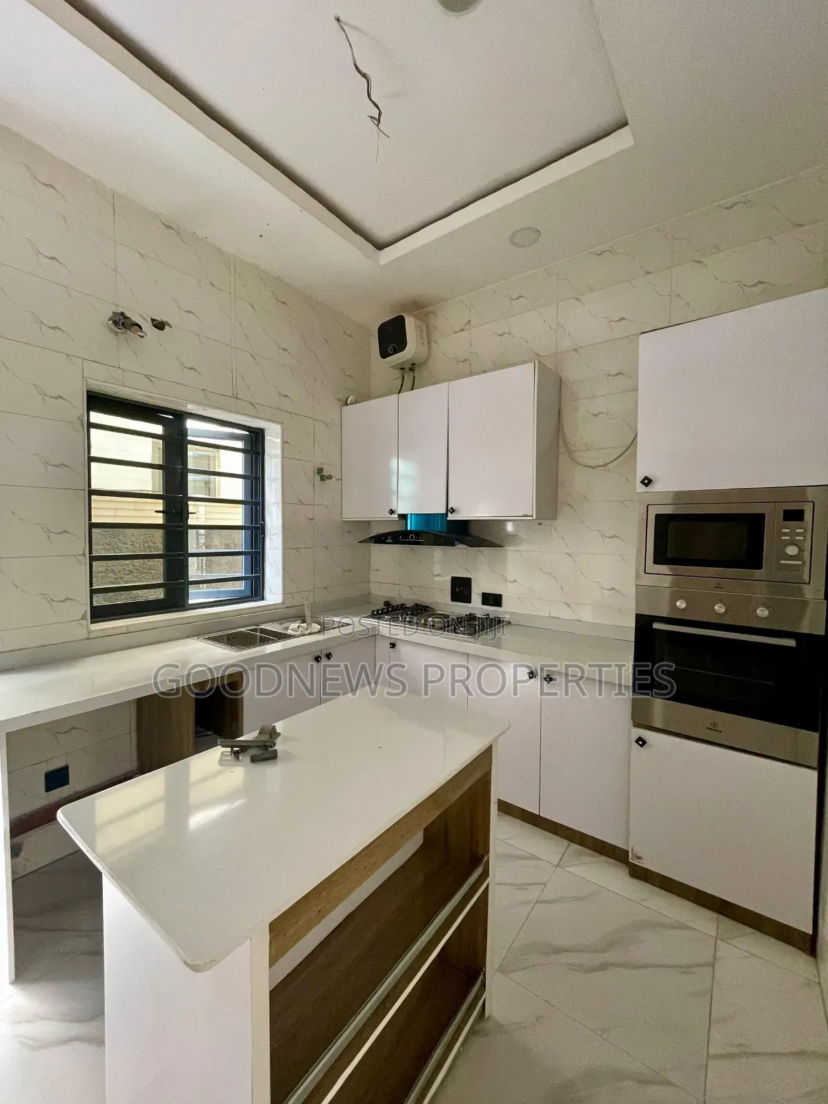 4bdrm Duplex in Orchid Road, Ikota for rent