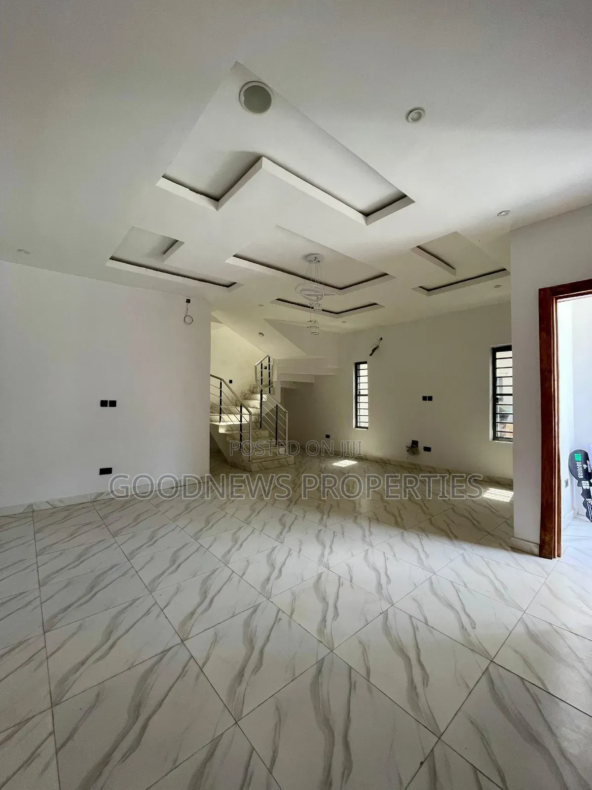 4bdrm Duplex in Orchid Road, Ikota for rent