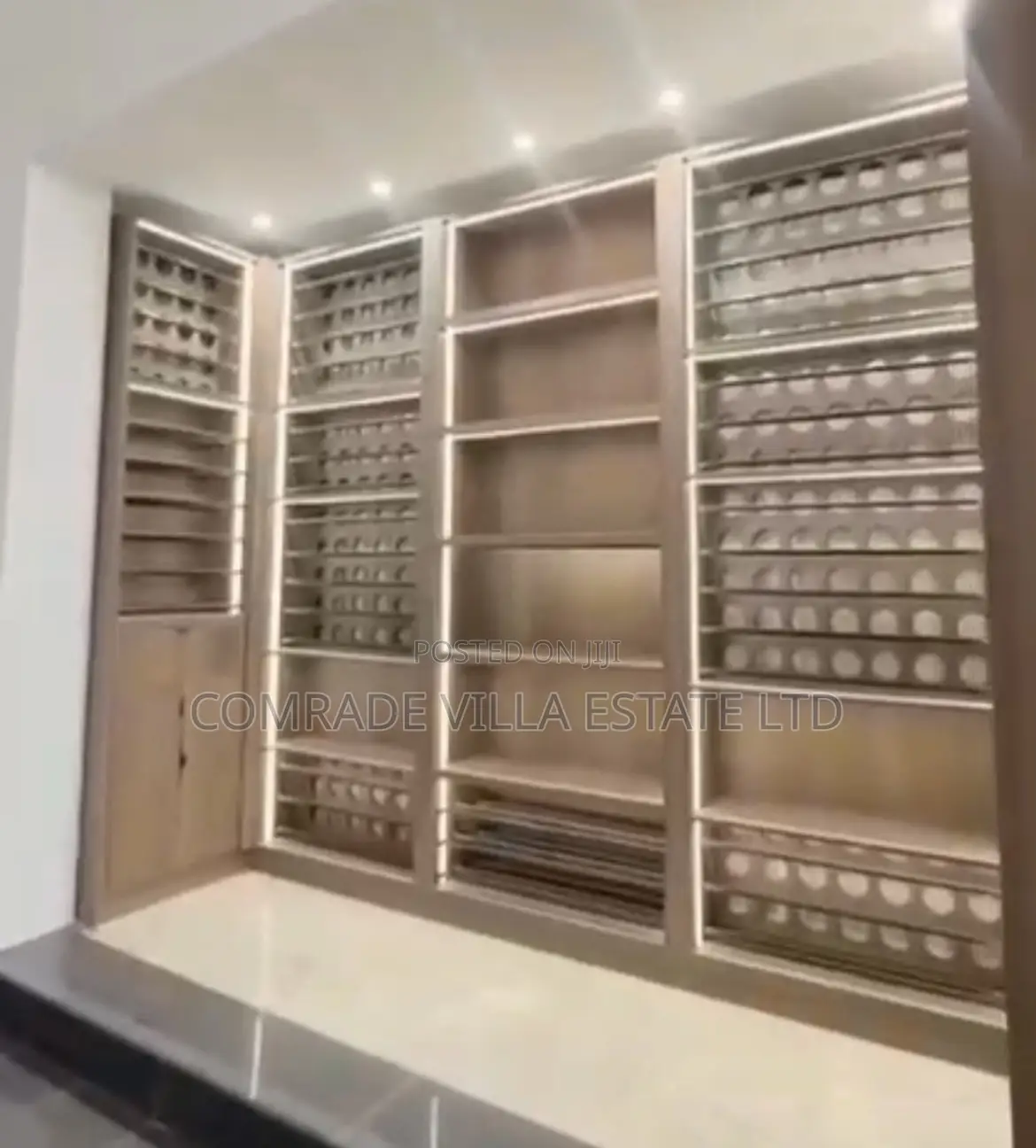 5bdrm Duplex in Asokoro for sale
