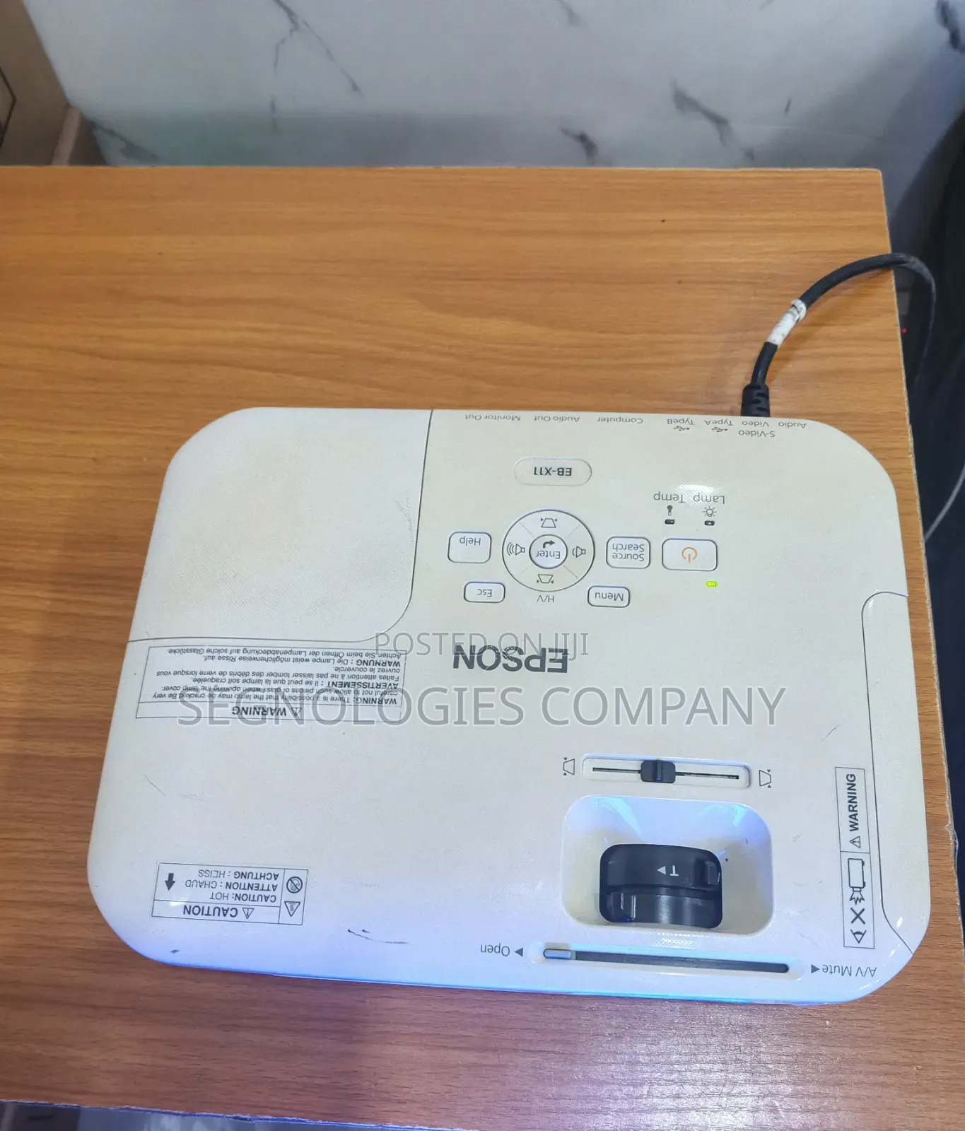 Epson Eb-X11 Xga LCD Projector 2600 Lumens Projector