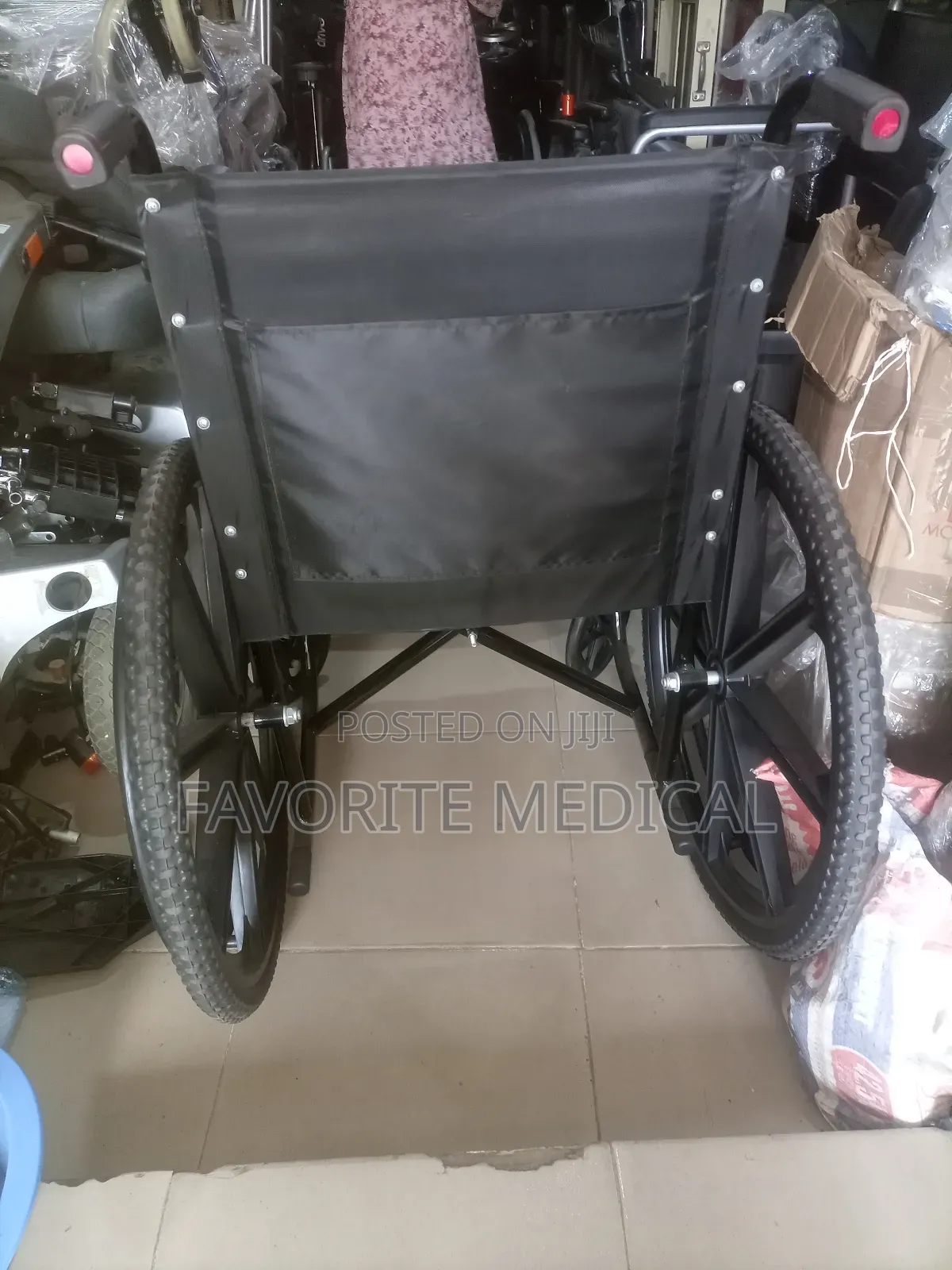 Neatly Used Foldable Wheelchair( Xl)