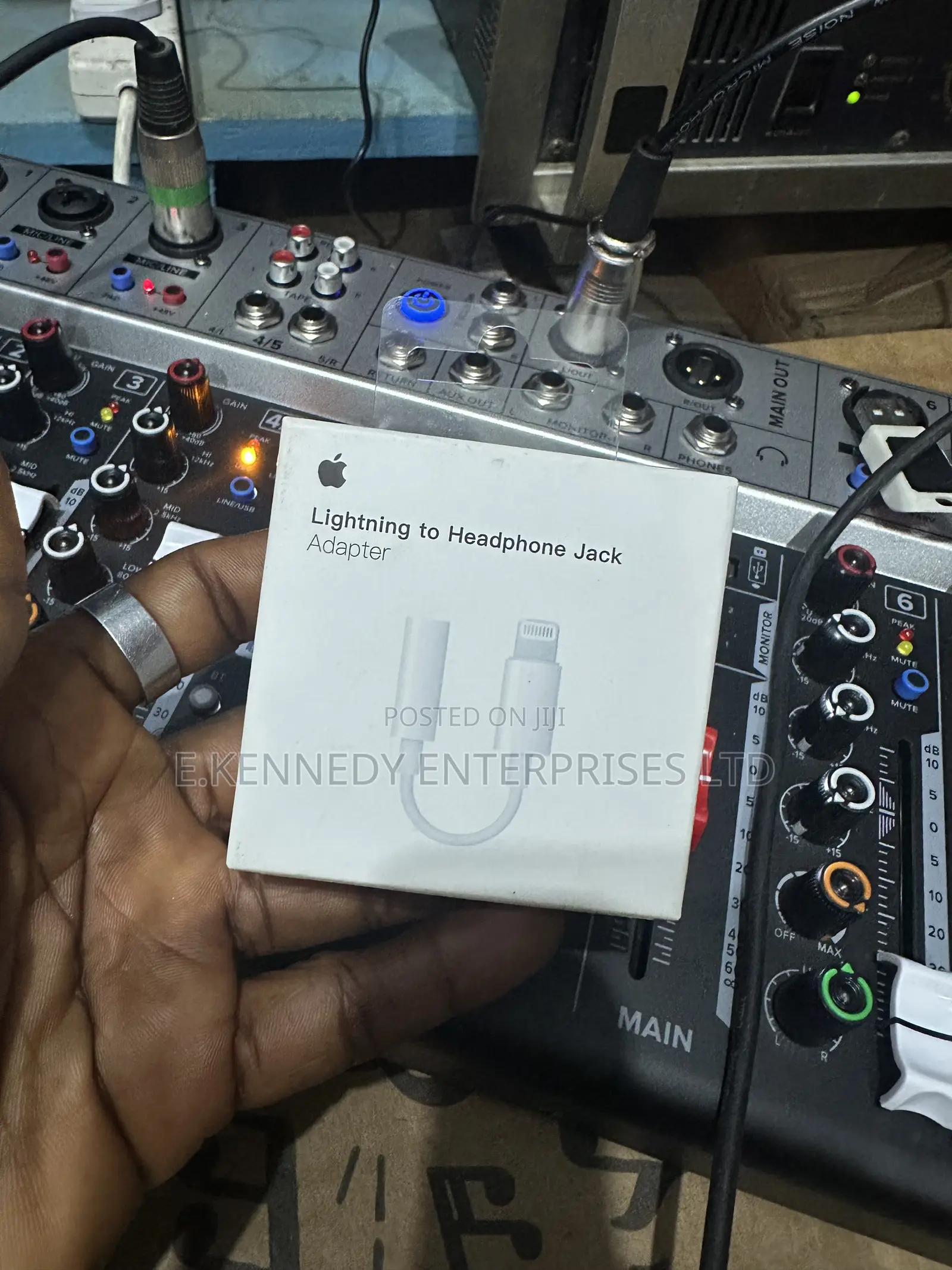 Orginal 3.5mm Apple Lighting To Headphone Jack Adapter