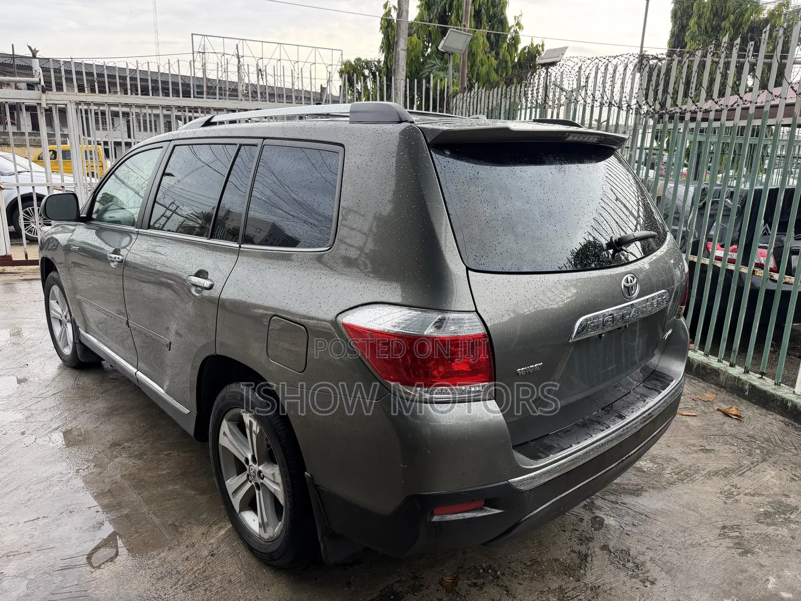Toyota Highlander Limited 3.5L 2WD 2013 Green