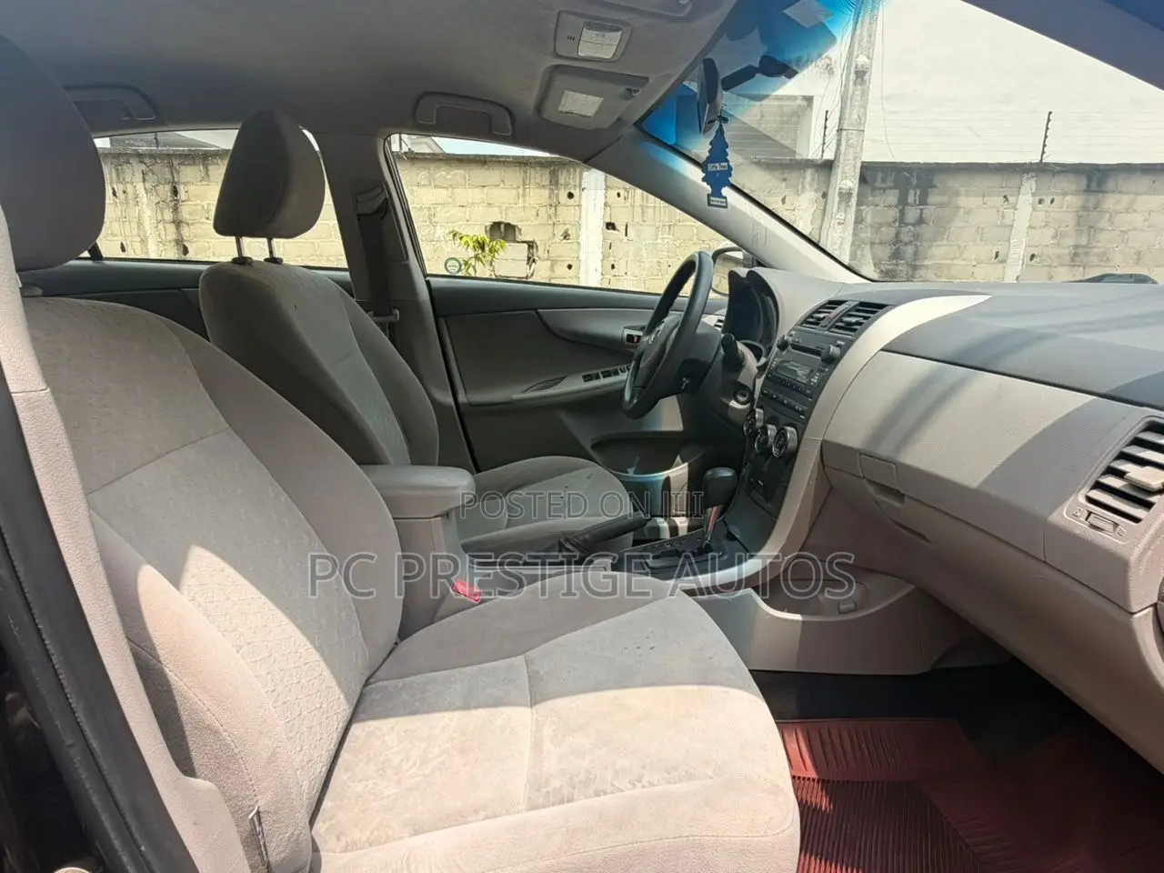 Toyota Corolla Base 4dr Sedan (1.8L 4cyl 5M) 2009 Gray