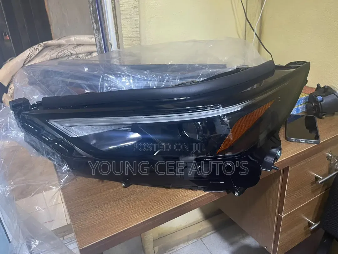 Headlights Toyota Highlander Grand 2024 Direct Brand New