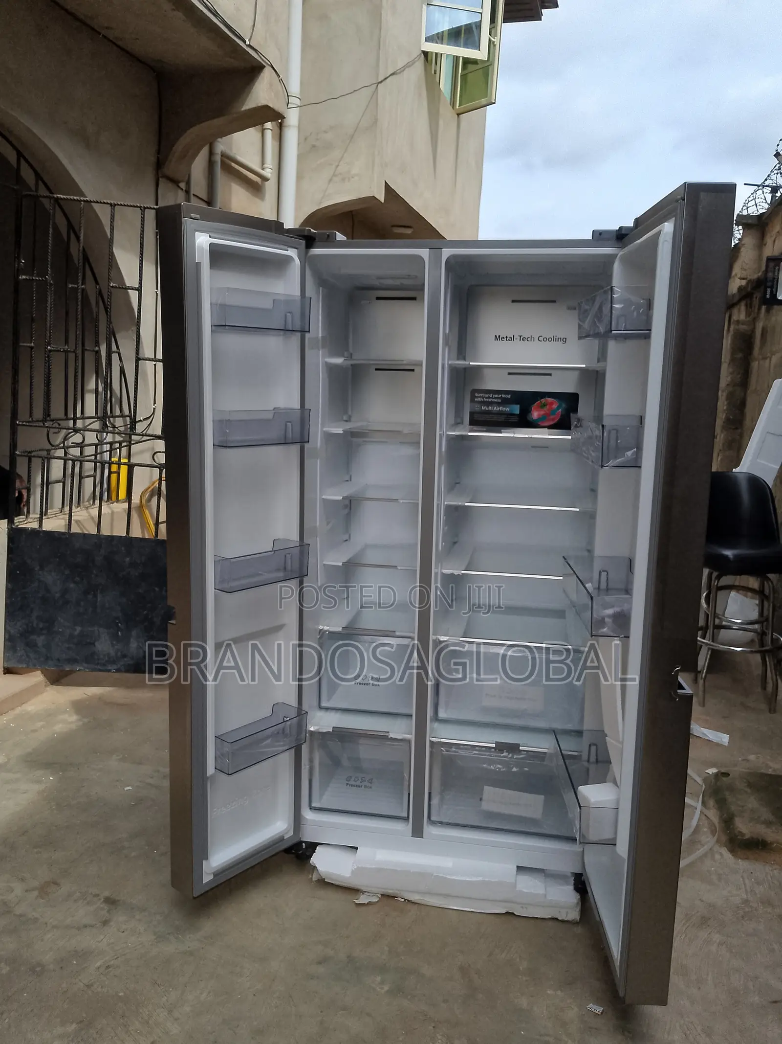 Massive Hisense Rs-8ws Refrigerator 637l Capacity