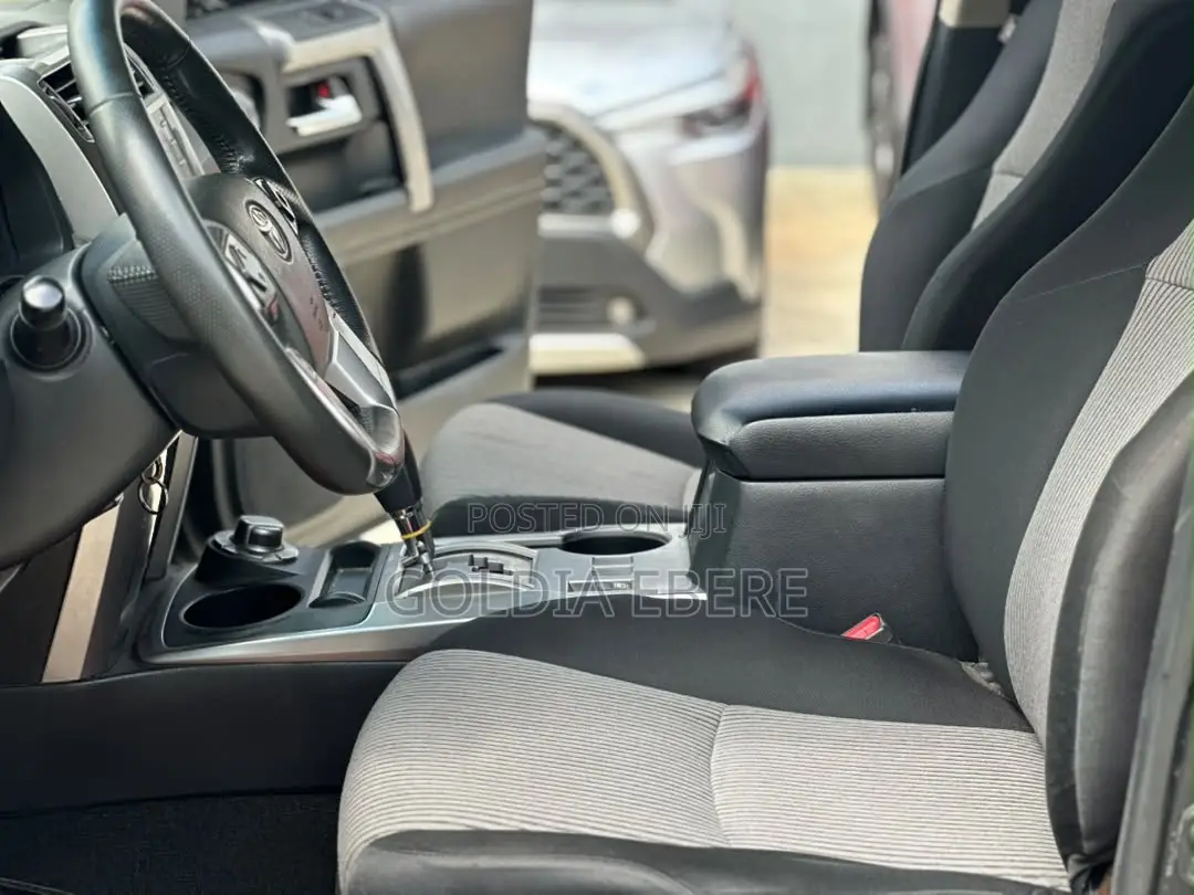 Toyota 4-Runner 2019 Black