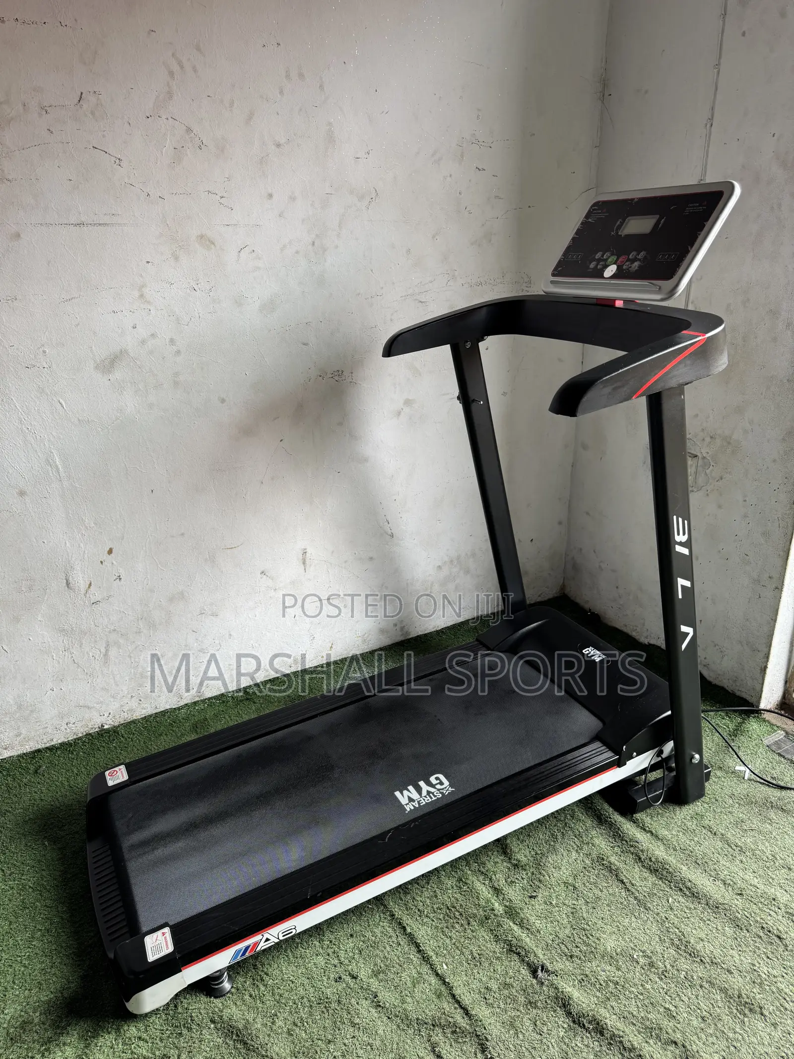 2.5hp Black Running Treadmill