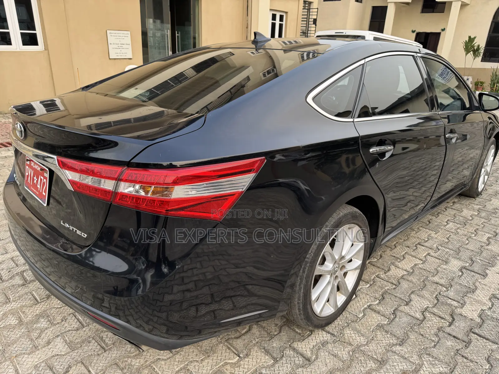 Toyota Avalon Limited Sedan FWD (3.5L 6cyl 6A) 2013 Black