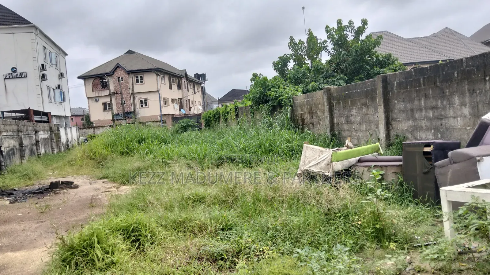 To Let / Lease : Fenced 500 SQMTRS on Major Sars Road Port Harcourt