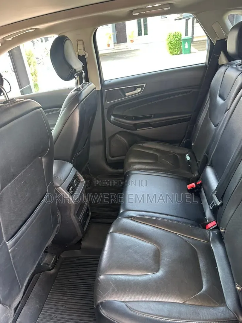 Ford Edge SE AWD 2018 Black