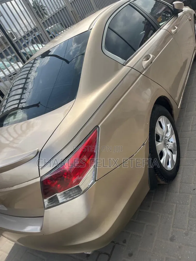 Honda Accord 2009 Gold
