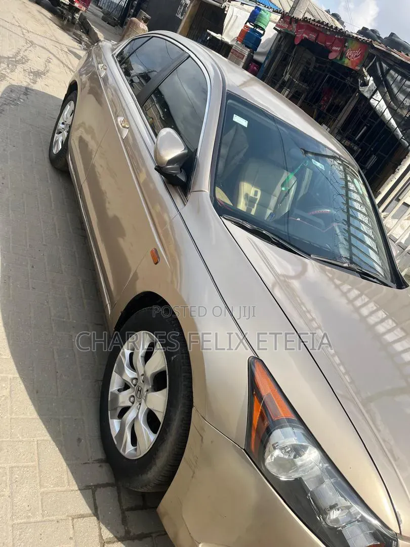 Honda Accord 2009 Gold