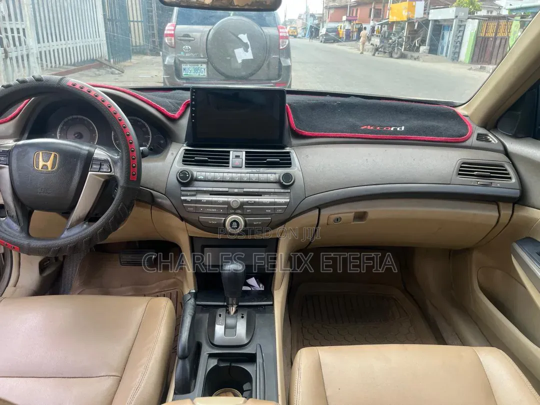 Honda Accord 2009 Gold