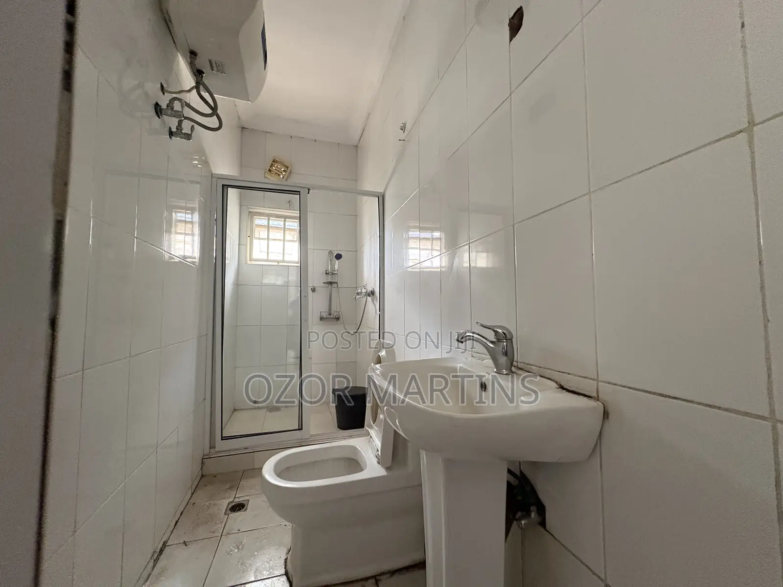3bdrm Block of Flats in Wuye for rent