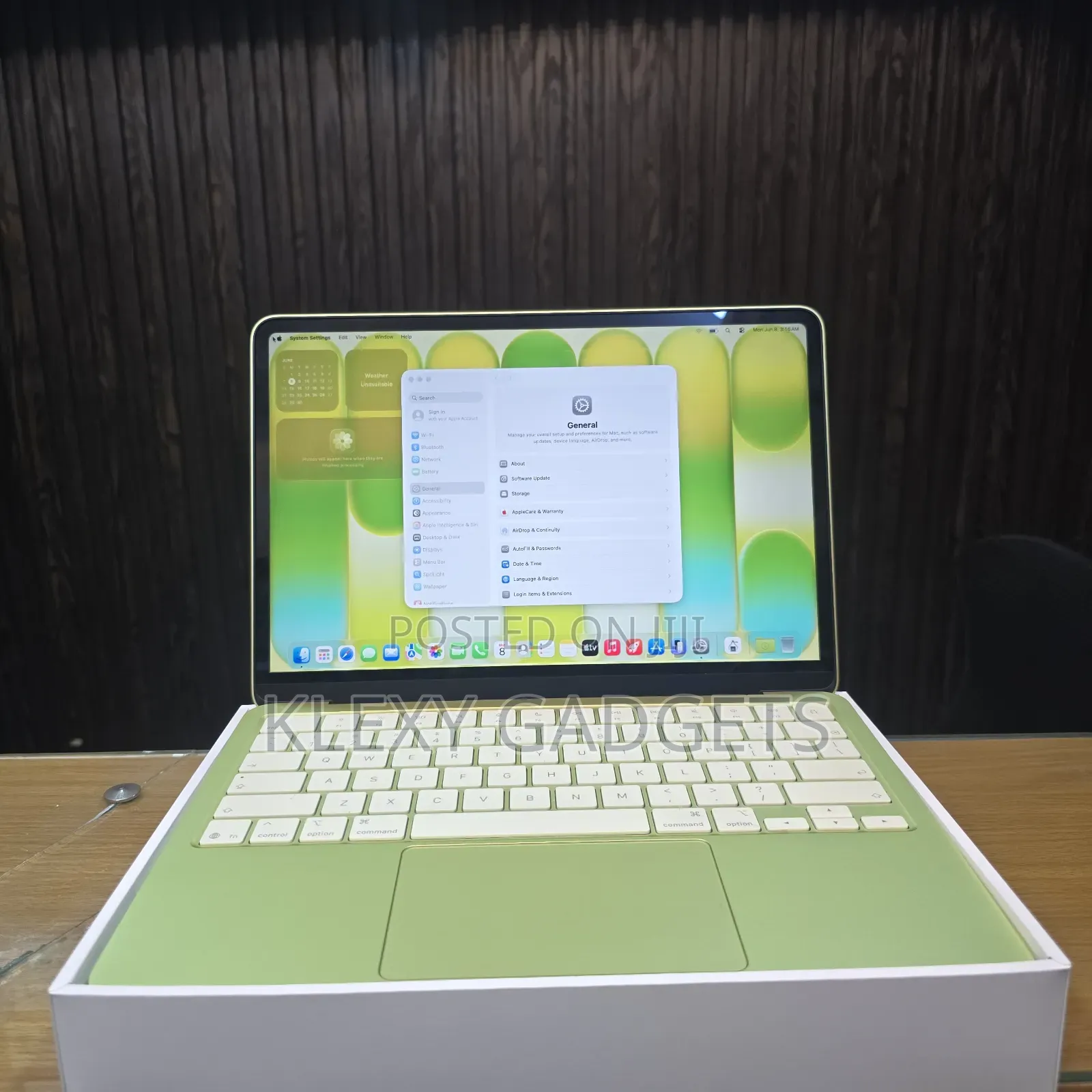 Laptop Apple MacBook Neo 2026 8GB SSD 256GB
