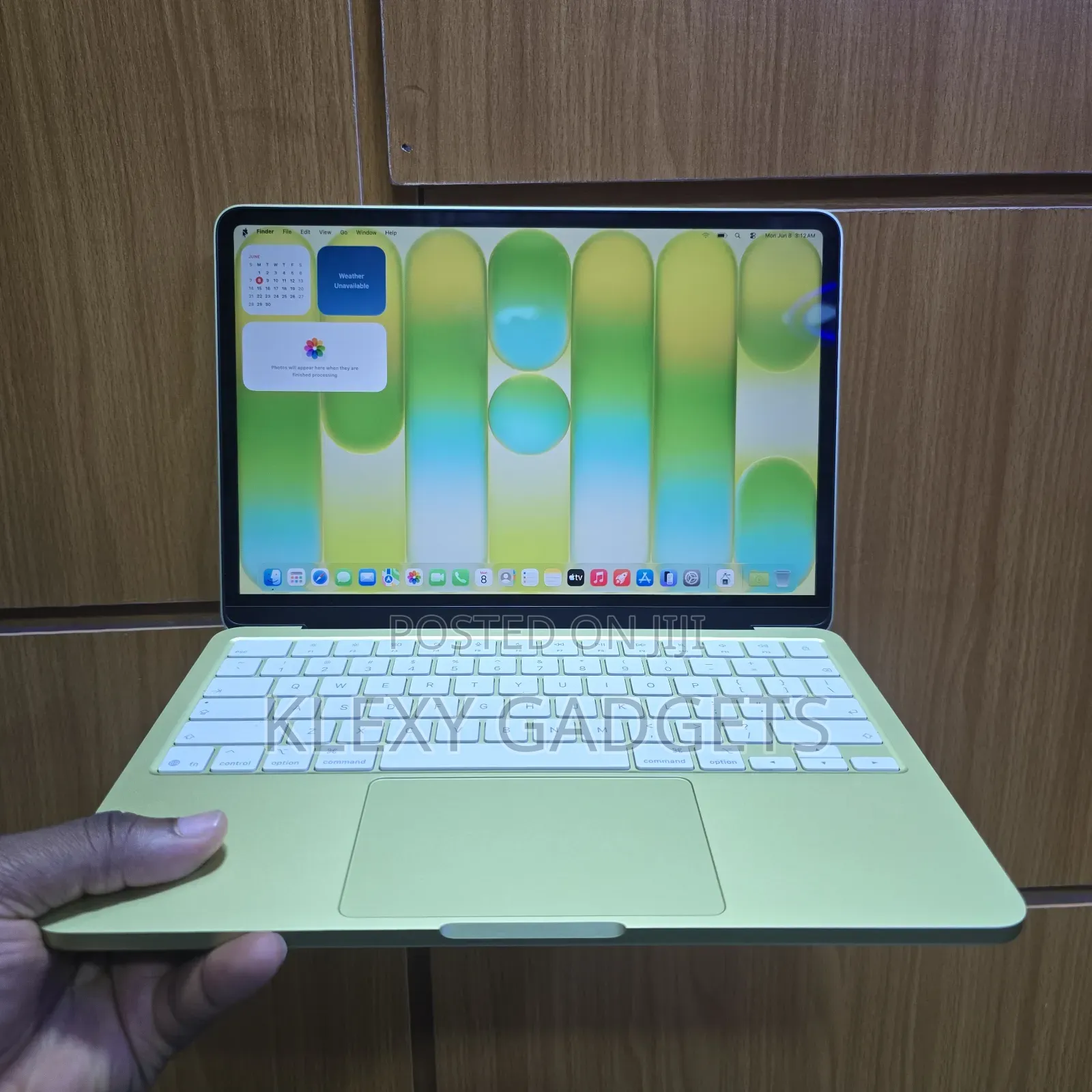 Laptop Apple MacBook Neo 2026 8GB SSD 256GB