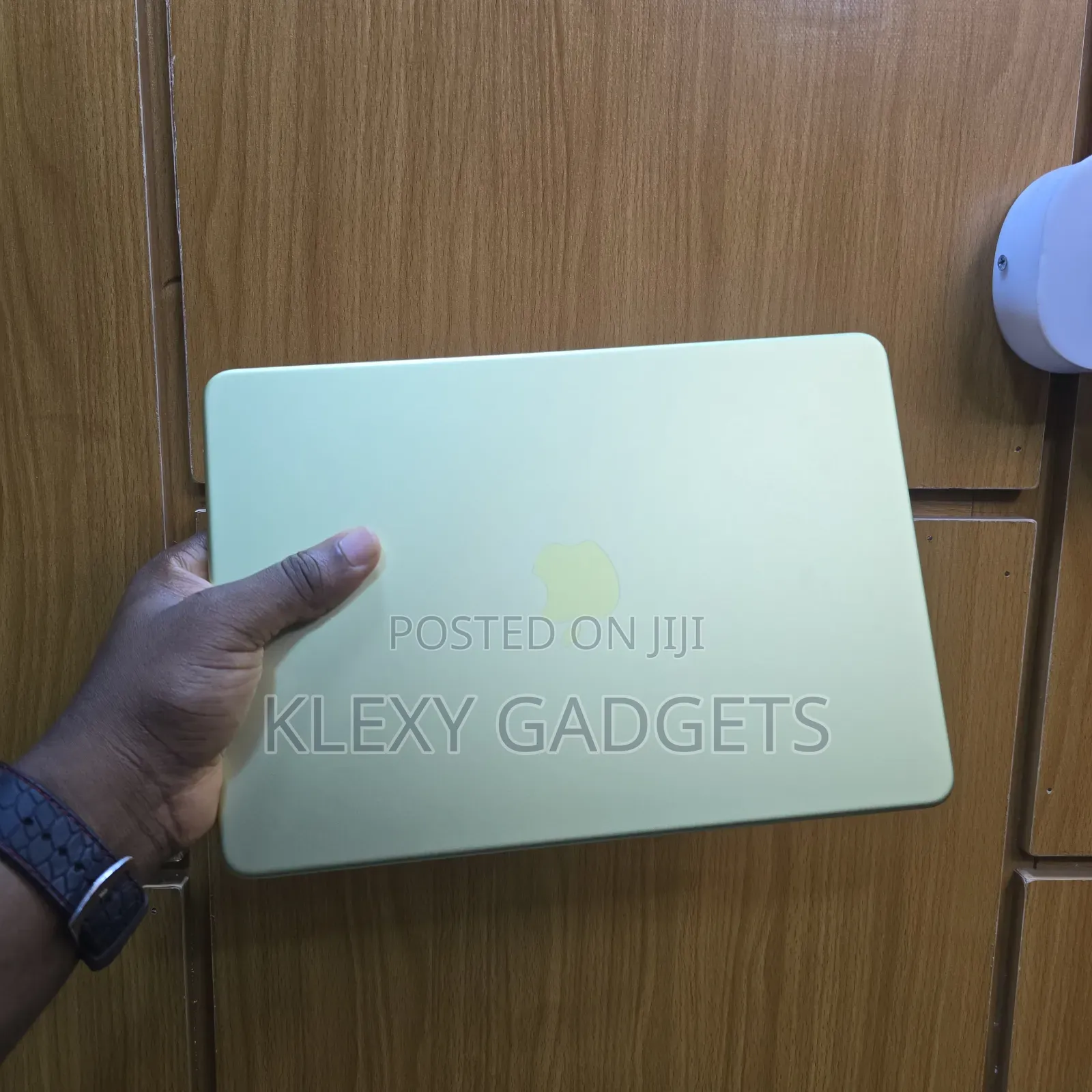 Laptop Apple MacBook Neo 2026 8GB SSD 256GB