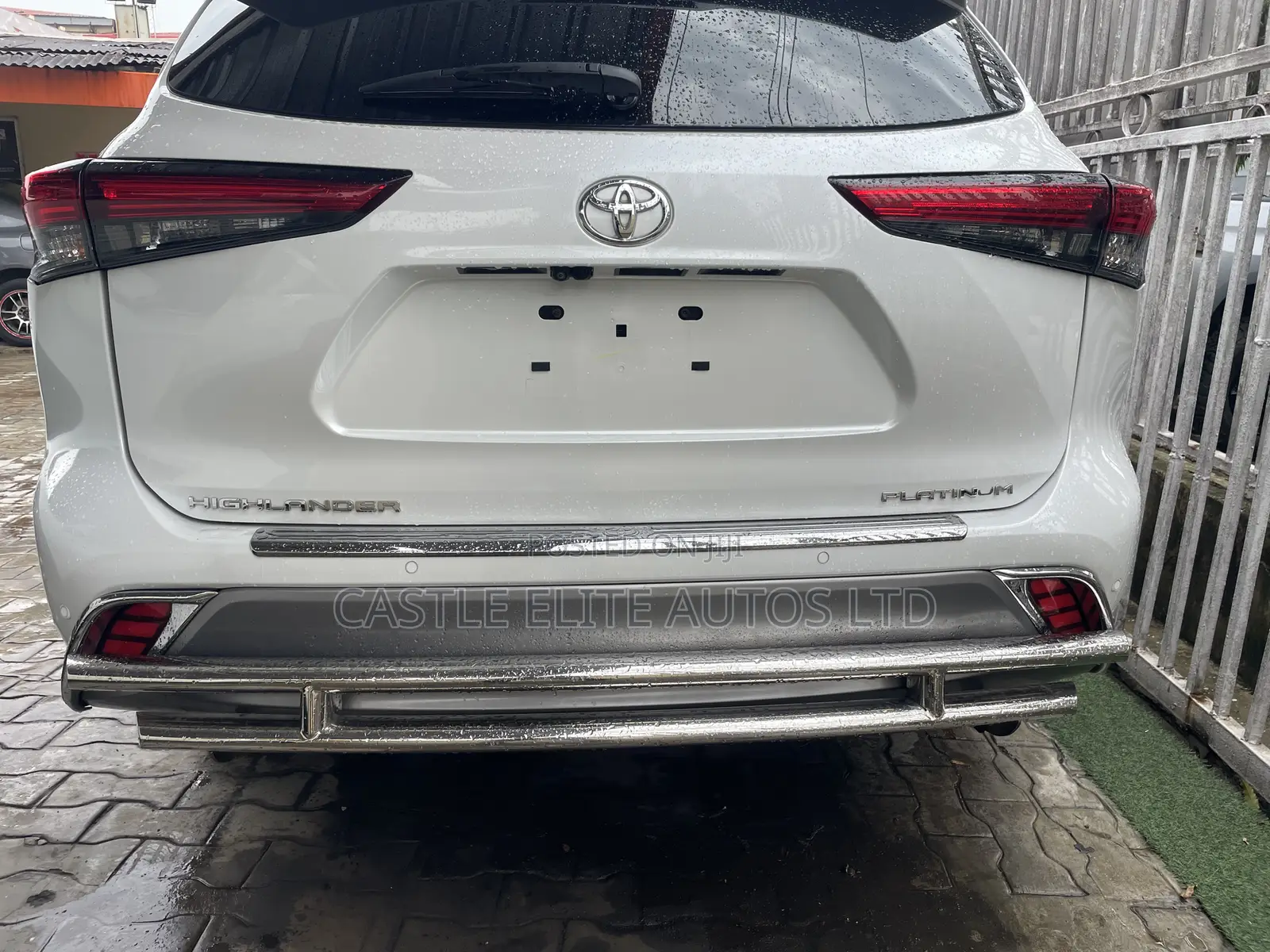Toyota Highlander Platinum AWD 2023 White
