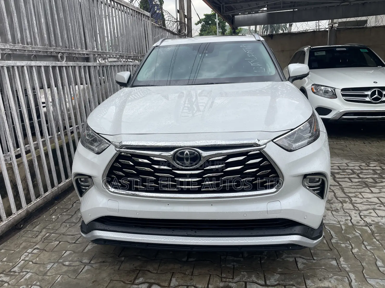 Toyota Highlander Platinum AWD 2023 White