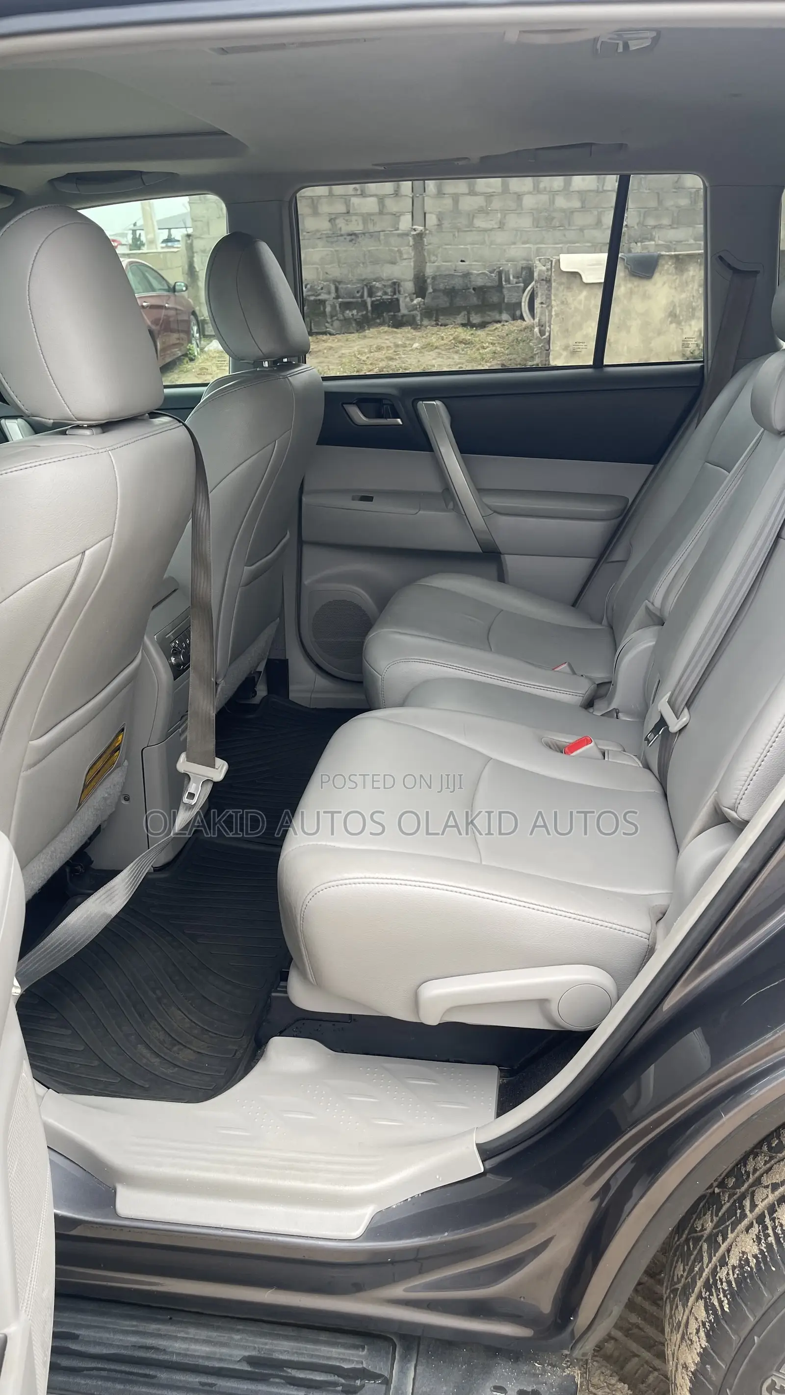 Toyota Highlander Limited 2012 Gray