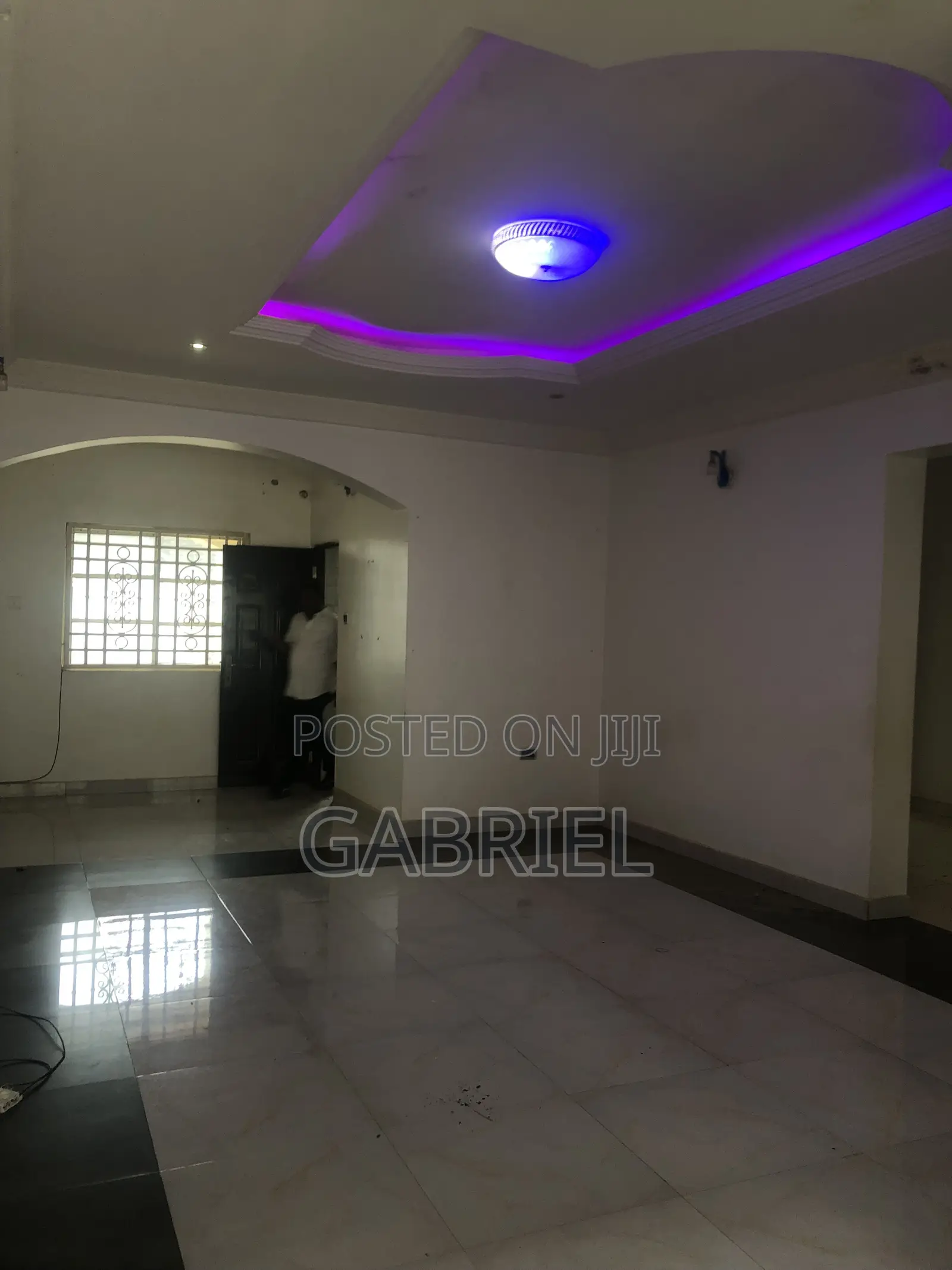 2bdrm Block of Flats in Off News Engineering, Dawaki for rent