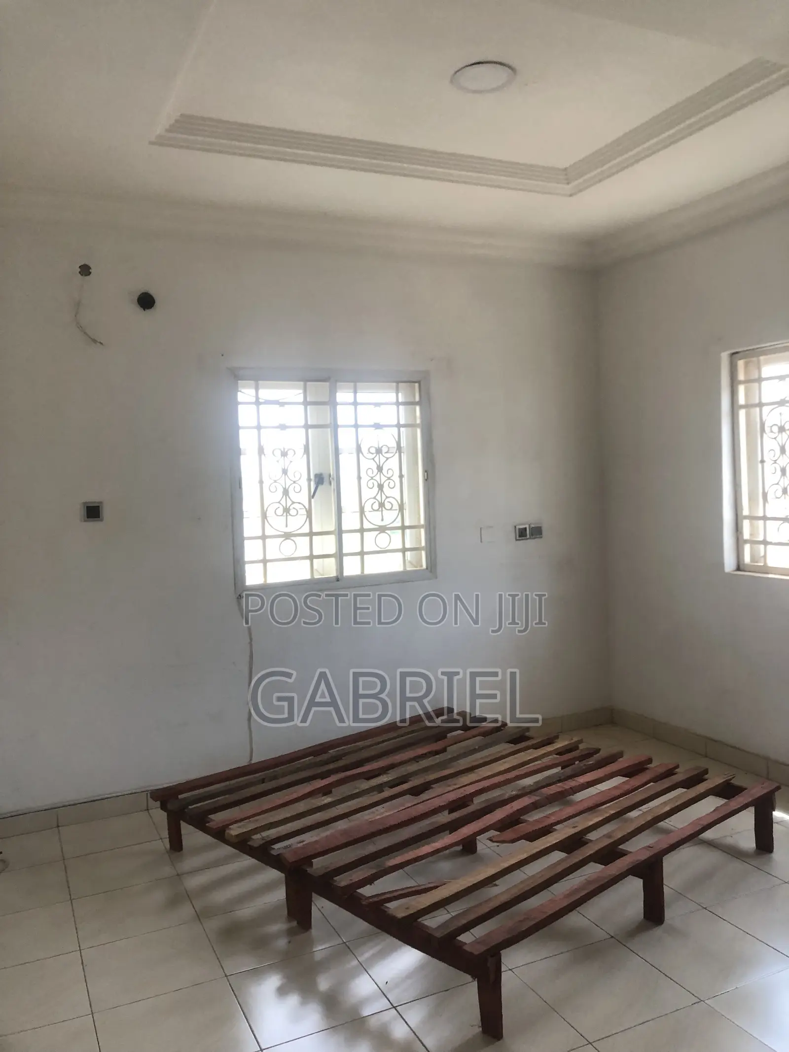 2bdrm Block of Flats in Off News Engineering, Dawaki for rent