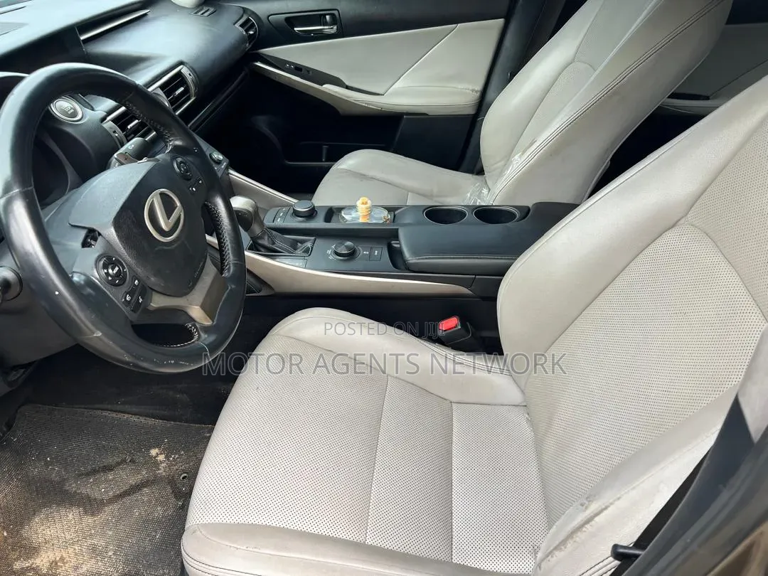 Lexus IS 250 2016 Gray