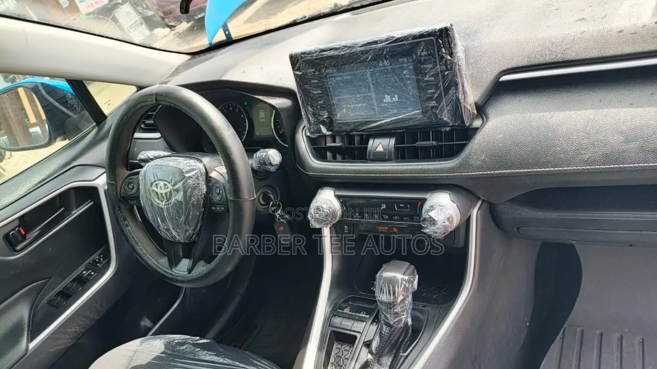 Toyota RAV4 2019 Blue