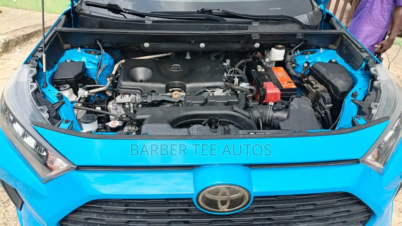 Toyota RAV4 2019 Blue