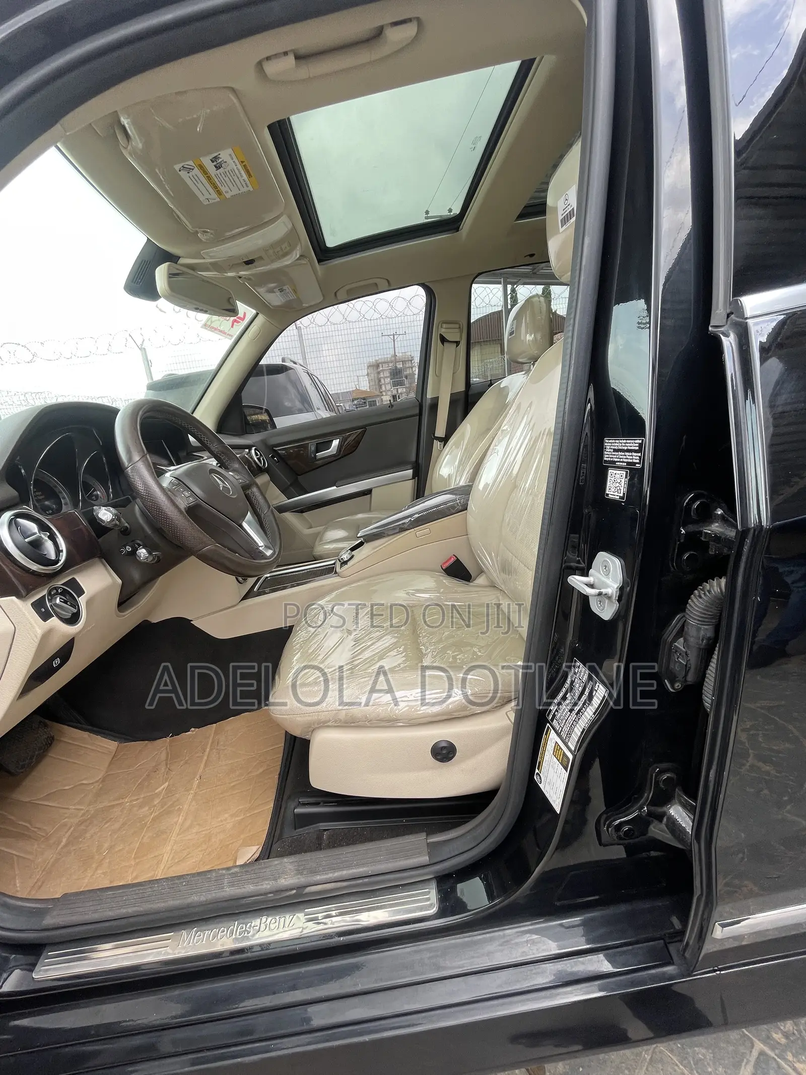 Mercedes-Benz GLK-Class Base GLK 350 4dr AWD 4MATIC (3.5L 6cyl 7A) 2015