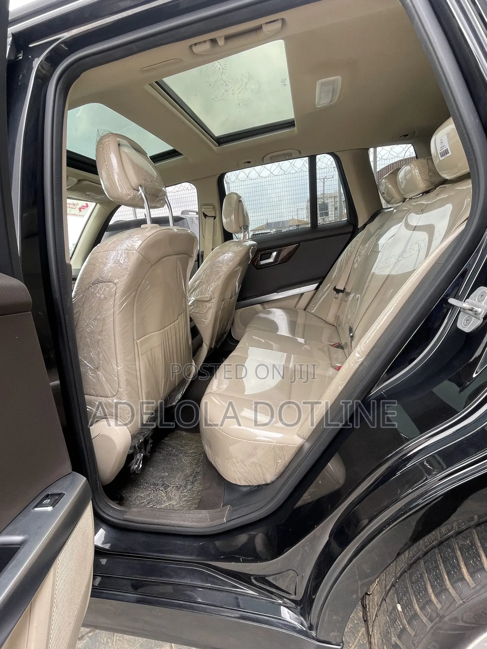 Mercedes-Benz GLK-Class Base GLK 350 4dr AWD 4MATIC (3.5L 6cyl 7A) 2015