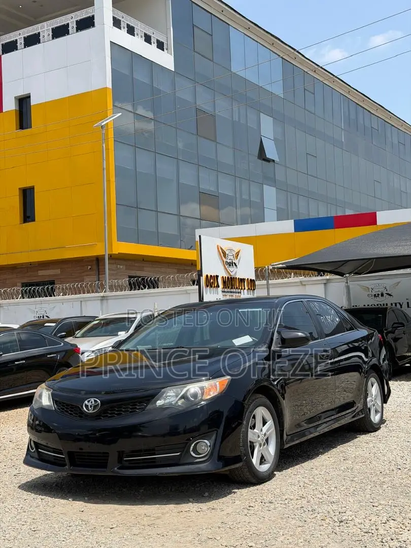 Toyota Camry 2013 Black