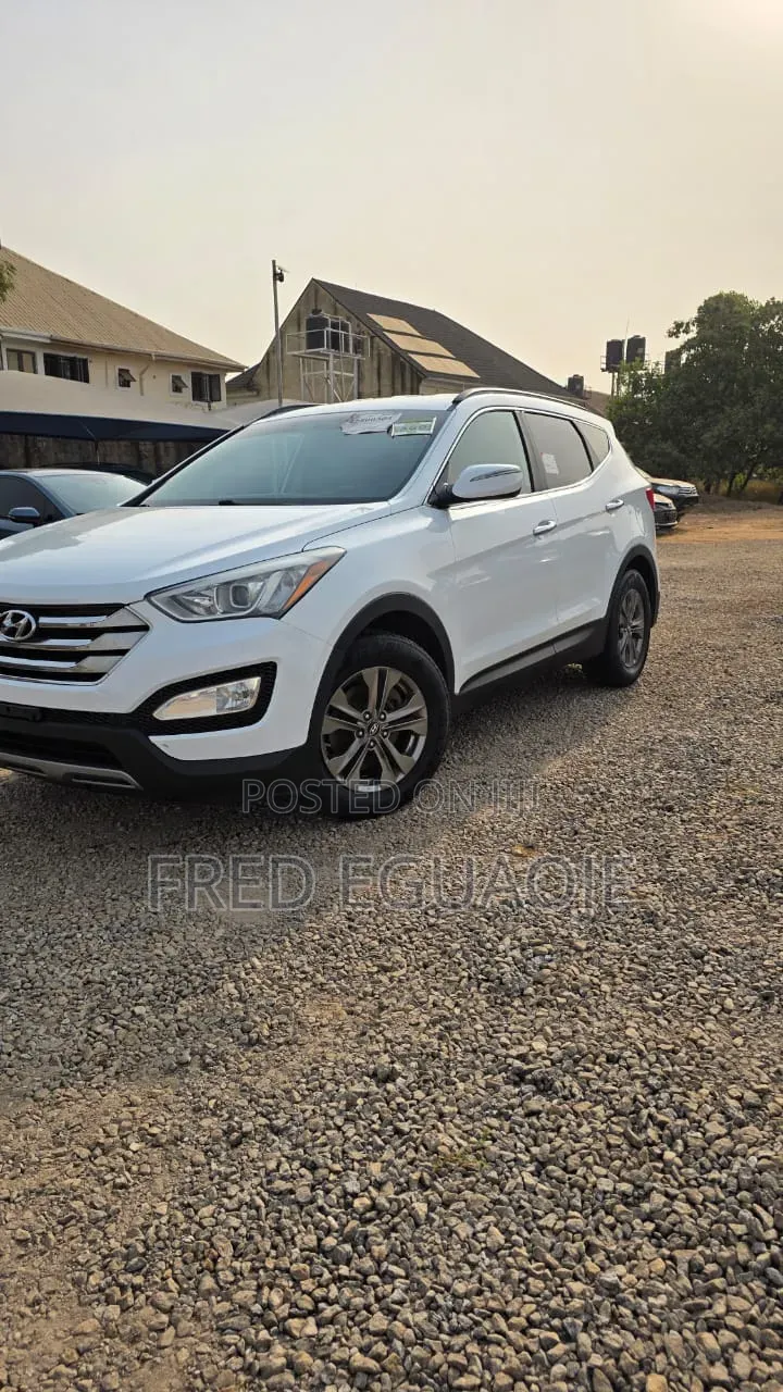 Hyundai Santa Fe 2014 White