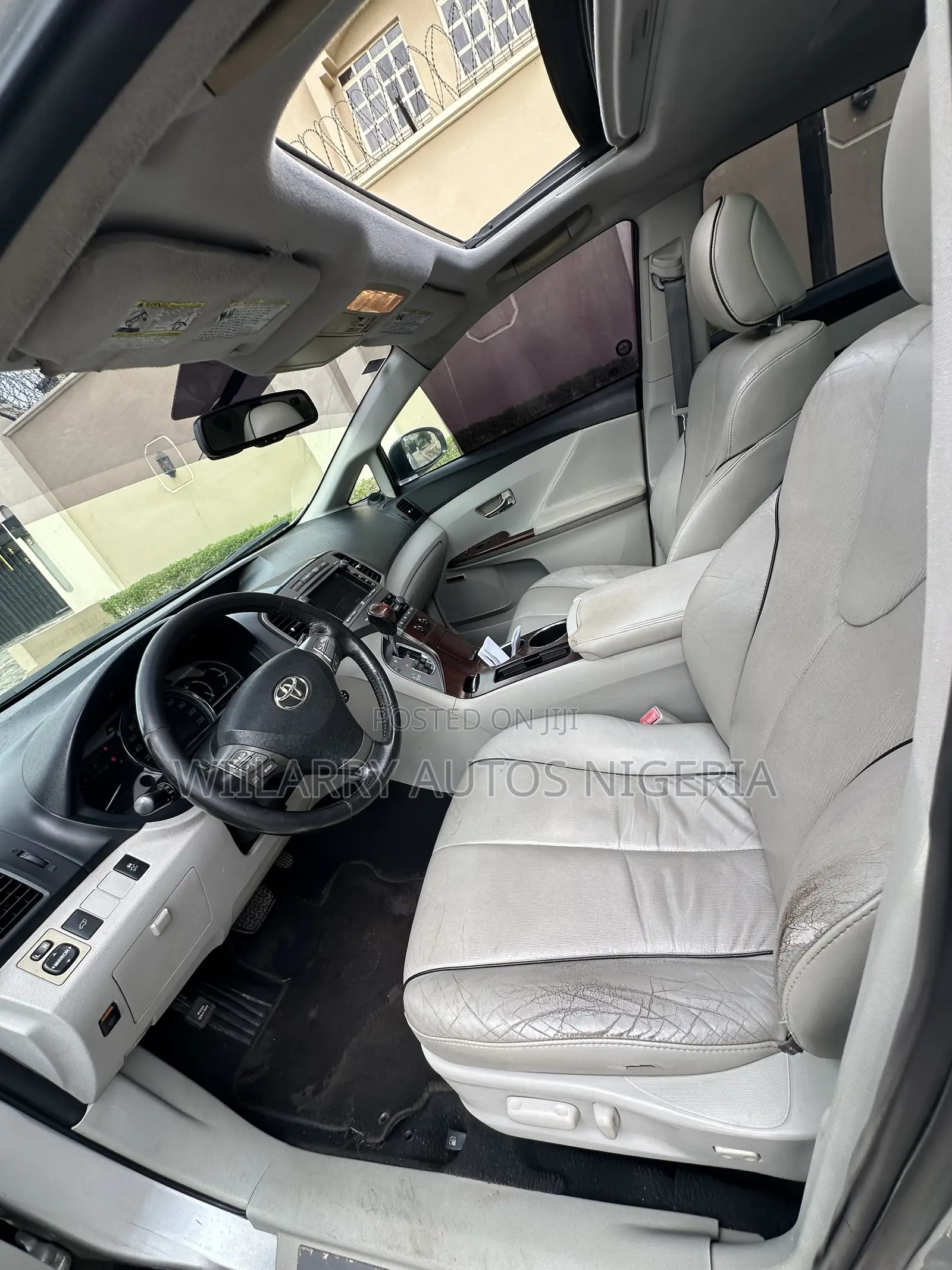 Toyota Venza Limited 2010 Silver