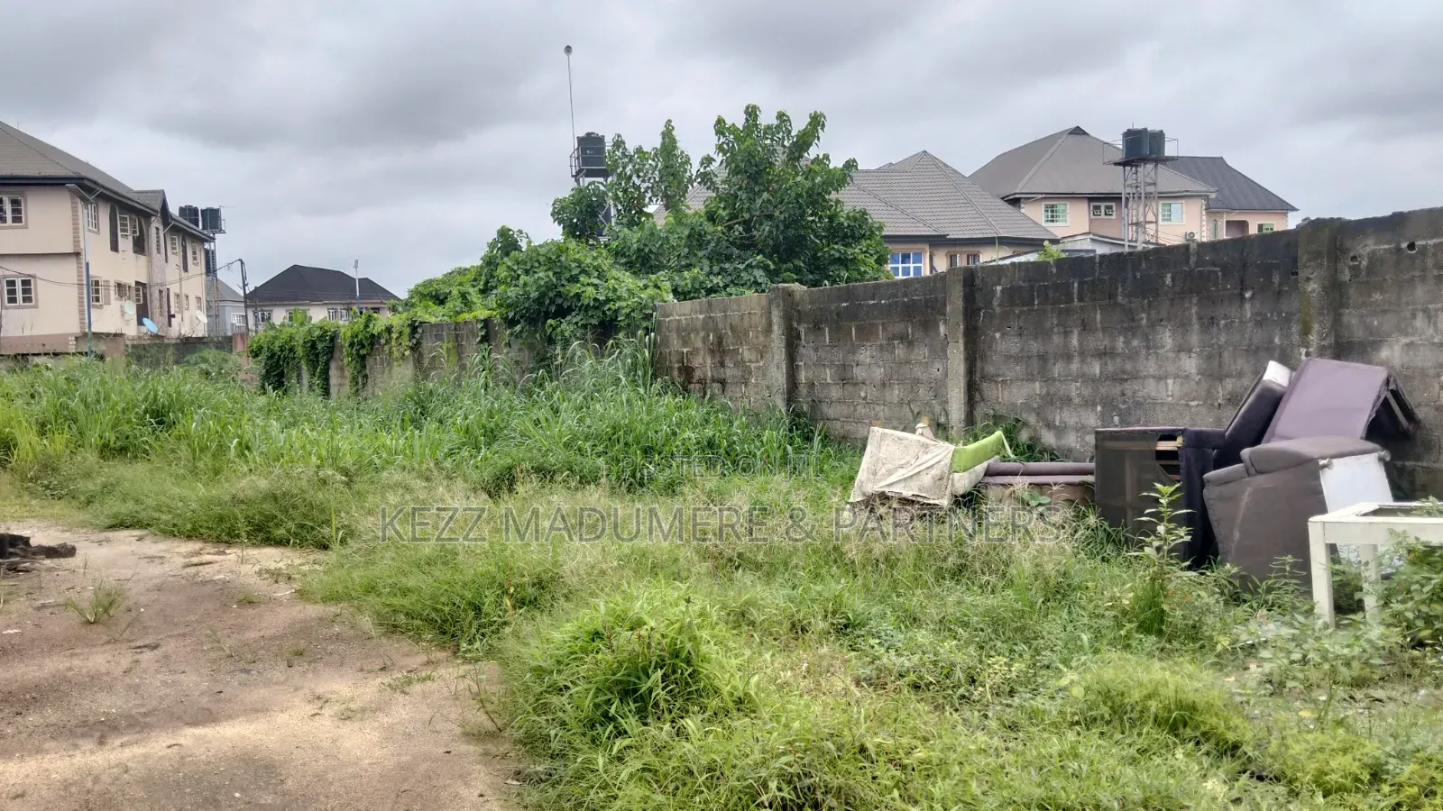 For Sale : 3000 Sqmtrs At Oshioghamah Estate, Uyo