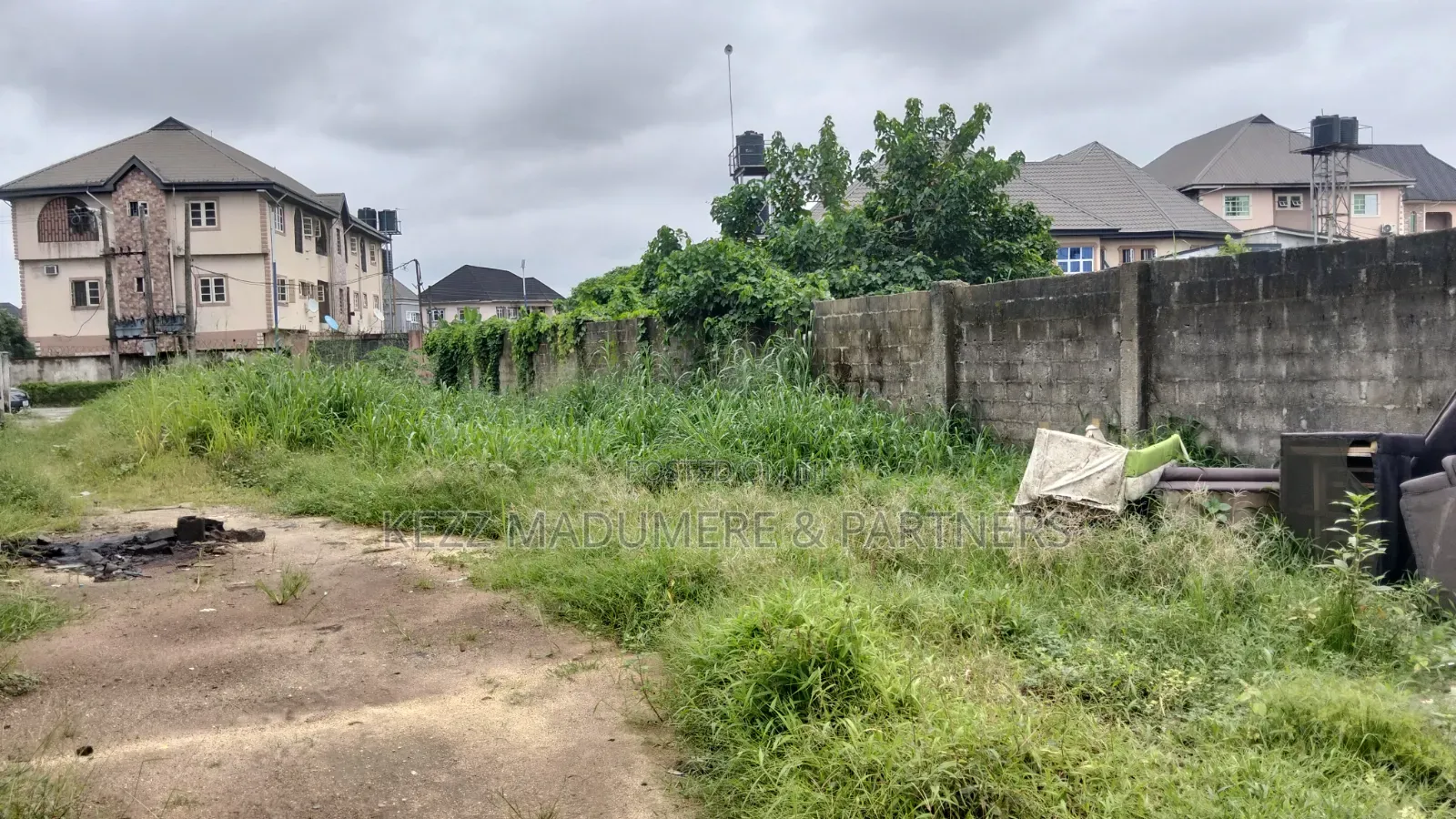 For Sale : 3000 Sqmtrs At Oshioghamah Estate, Uyo