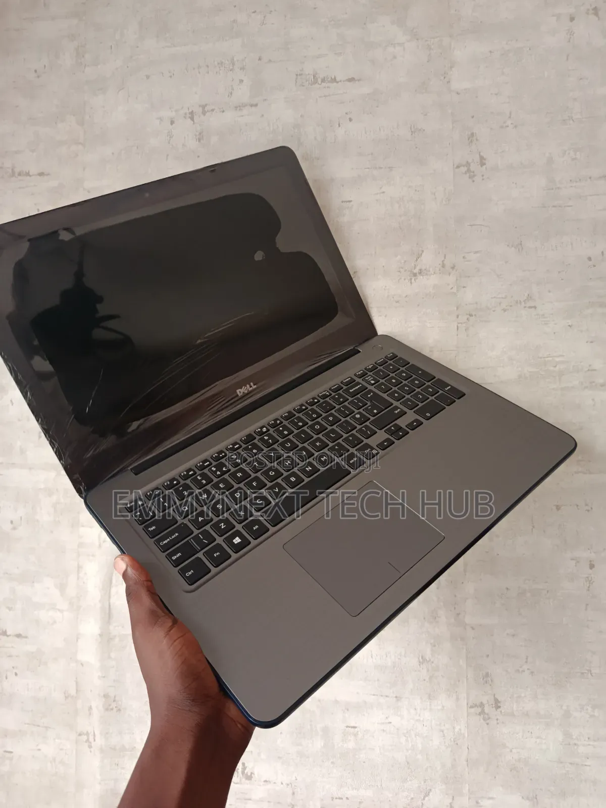 Laptop Dell Inspiron 15 5567 8GB Intel Core i3 SSD 128GB