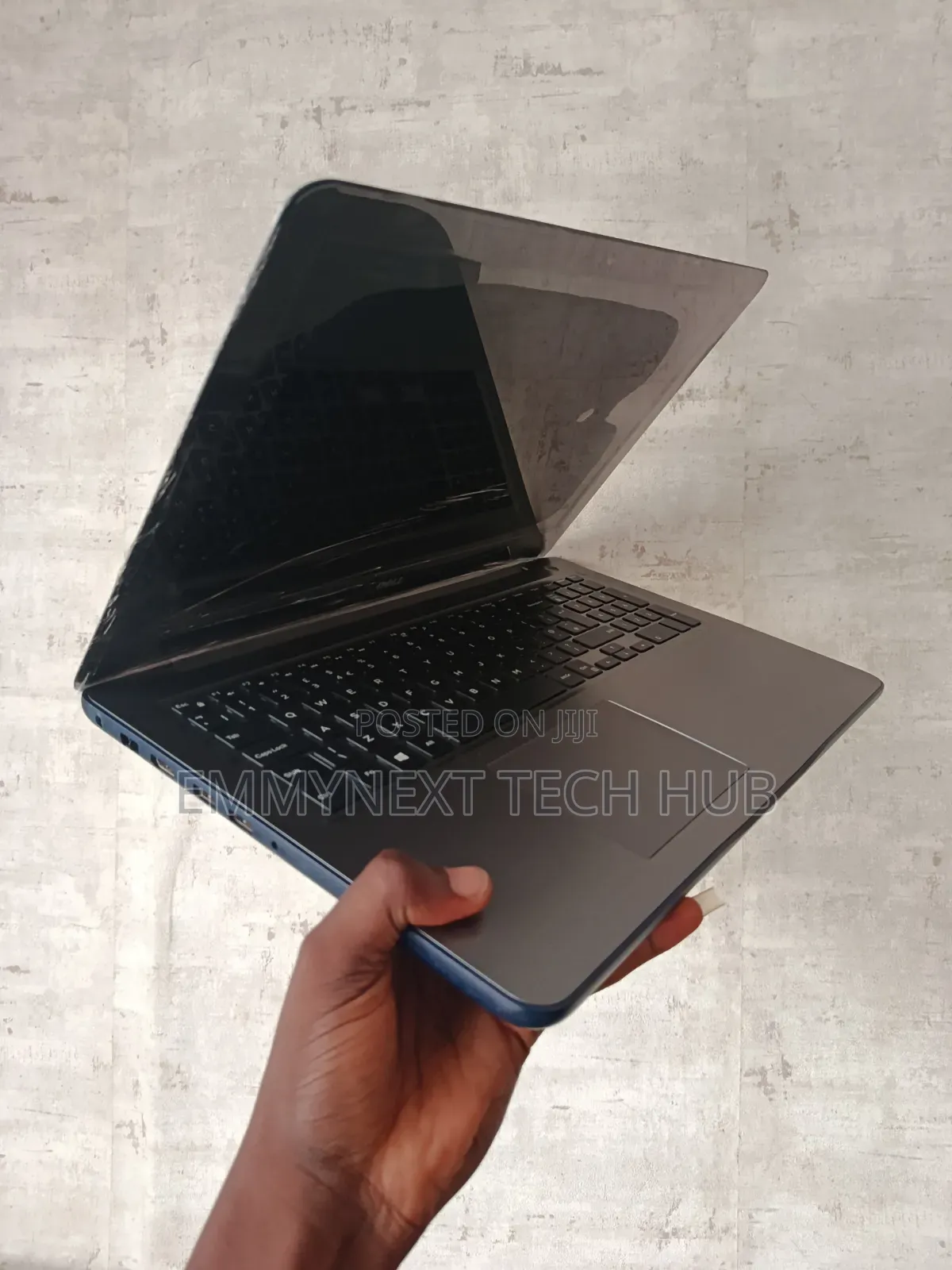 Laptop Dell Inspiron 15 5567 8GB Intel Core i3 SSD 128GB