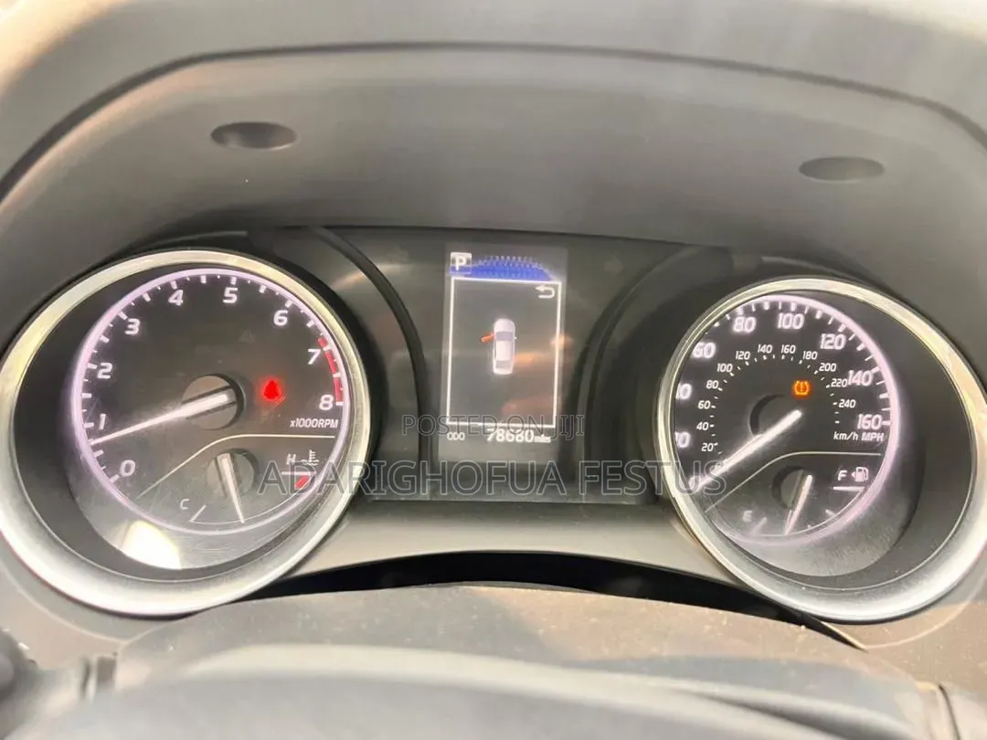 Toyota Camry 2019 White