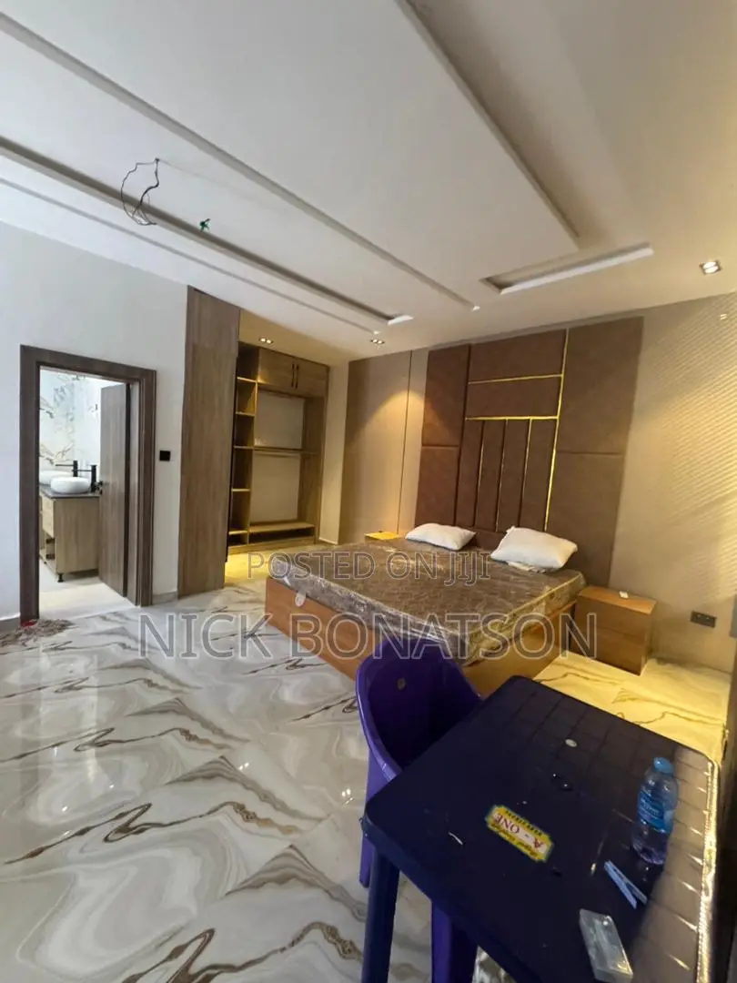 4bdrm Duplex in 1St Ochacho, Life Camp for rent