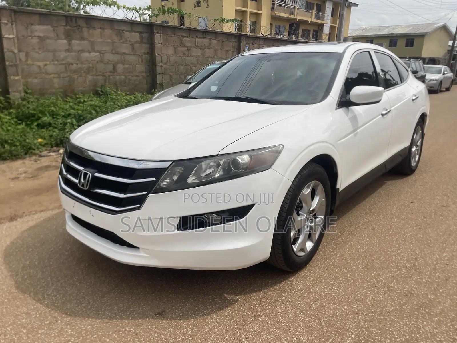 Honda Crosstour 2010 White