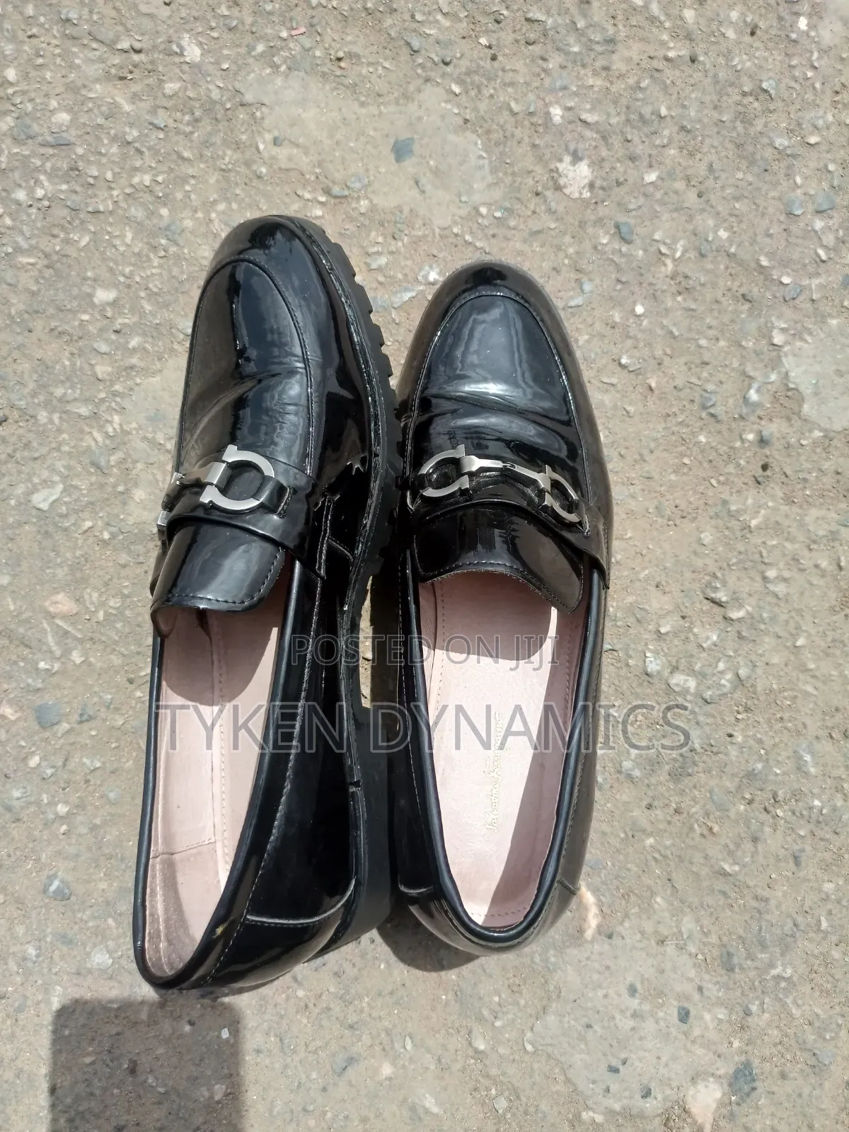 Men's Black Shoe -Gloss