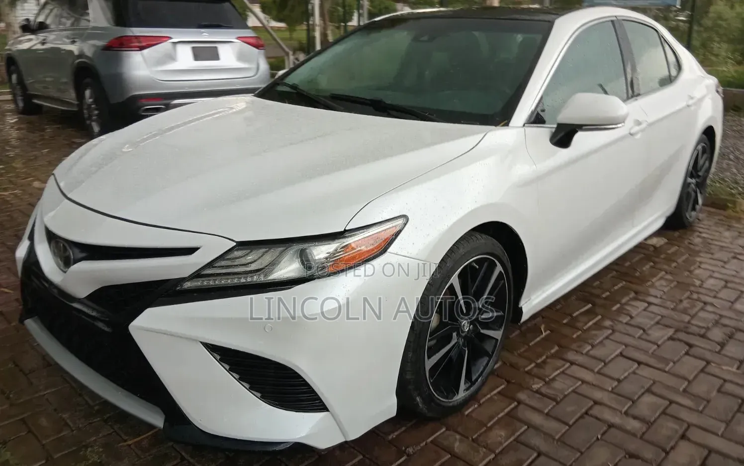 Toyota Camry XSE FWD (2.5L 4cyl 8AM) 2018 White