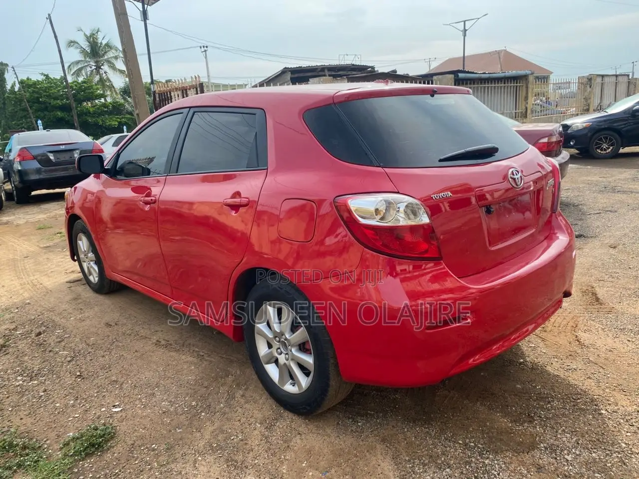 Toyota Matrix Hatchback FWD (1.8L 4cyl 5M) 2010 Pink